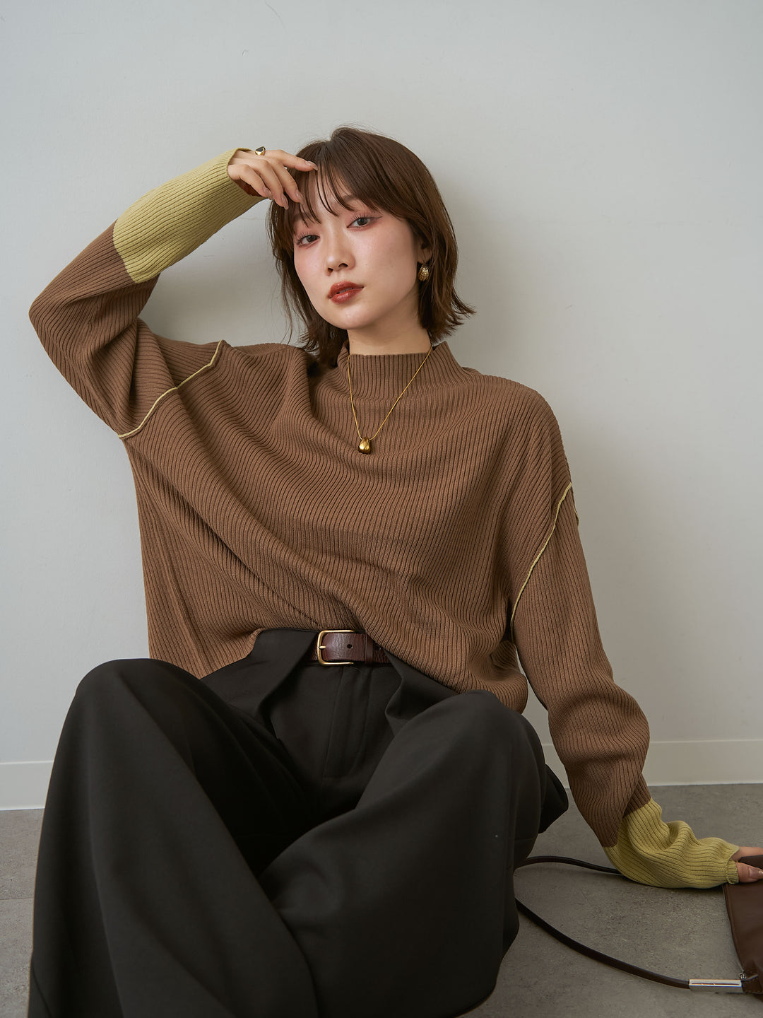 [予約]バイカラーモックネックリブニットトップス/brown
