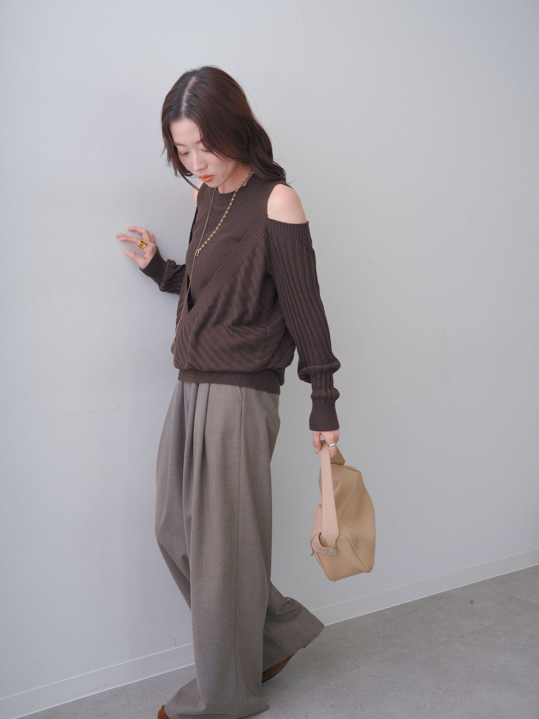 [SET]ショルダーオープンリブデザインニットトップス+ベルトデザインツータックドレープワイドパンツ(2set)