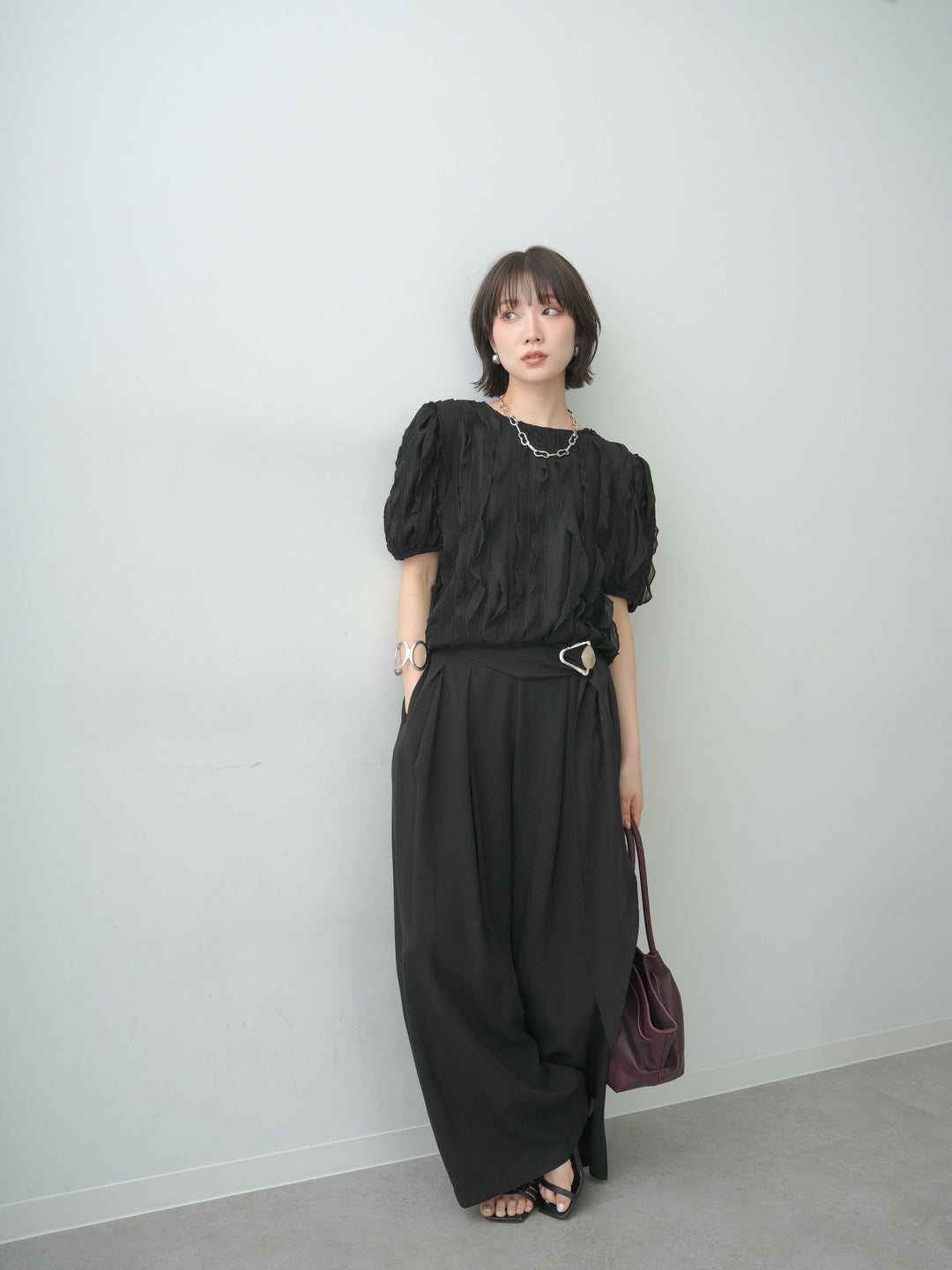 [予約]ウェーブフリルニットトップス/black