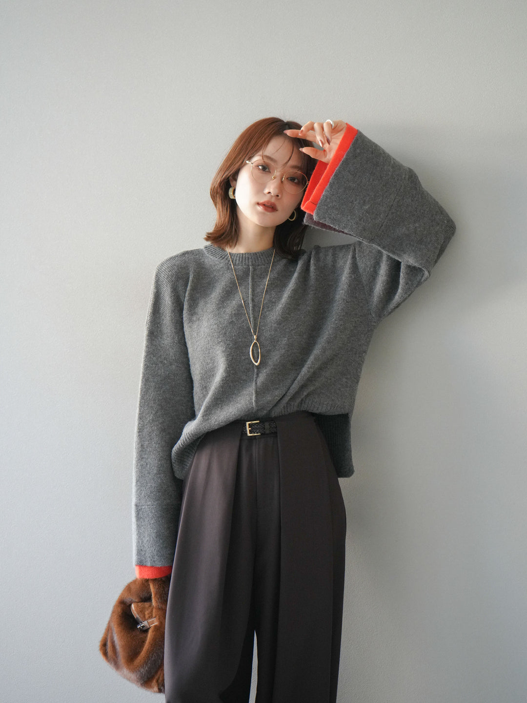 [予約]袖レイヤード配色ニットプルオーバー/charcoal