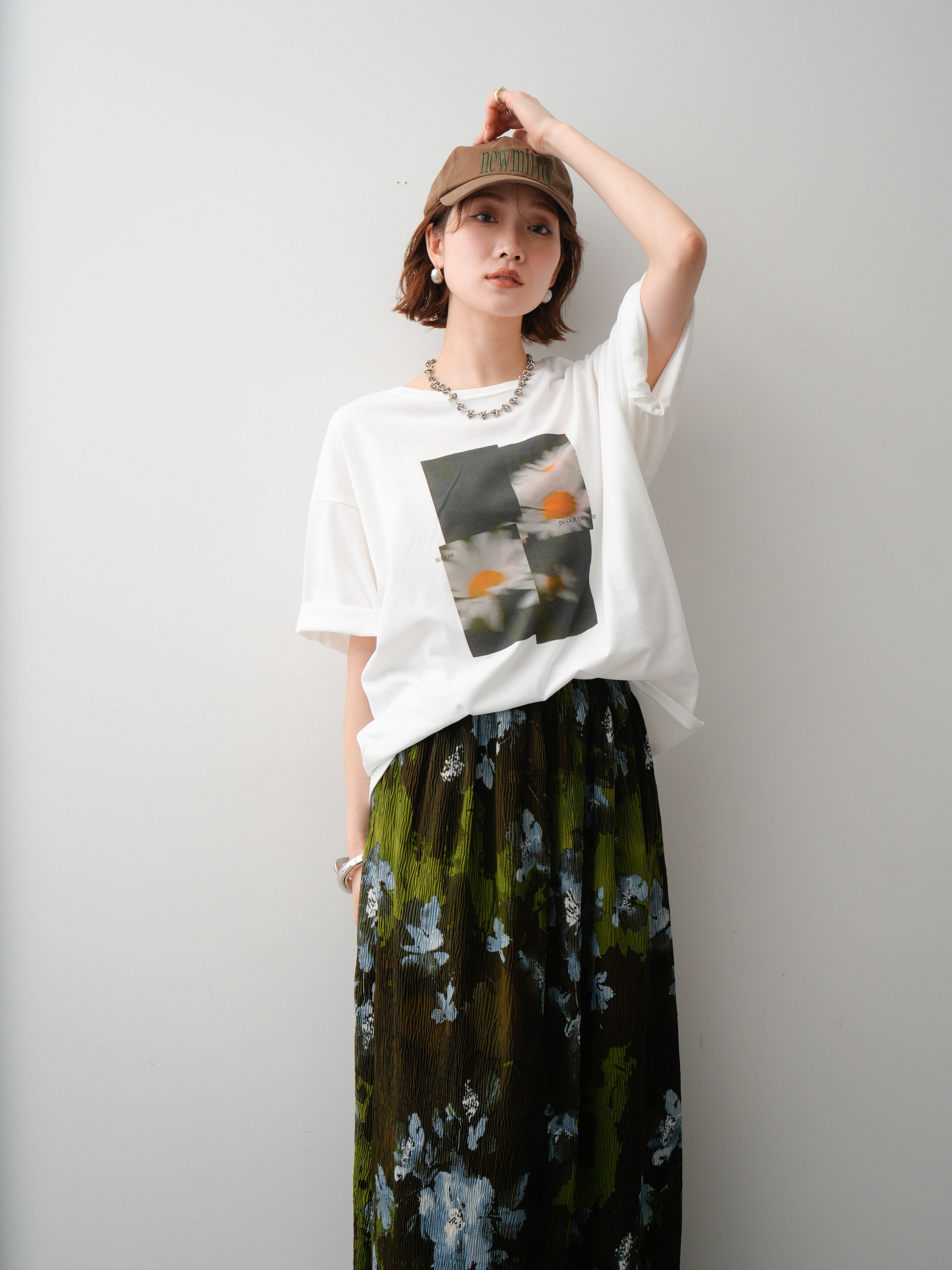 SET]フラワーフォトTEE+フラワープリントIラインギャザースカート(2set
