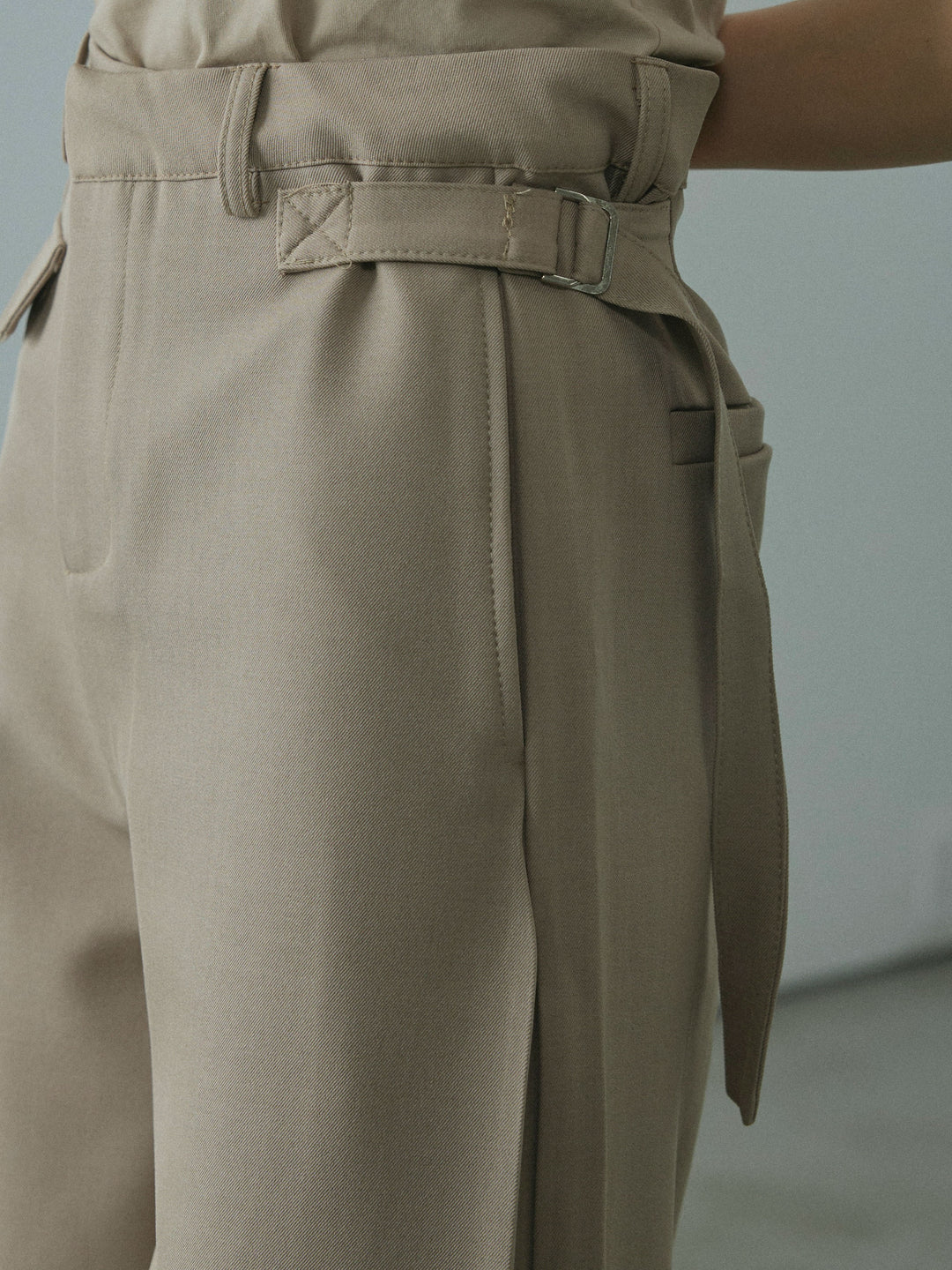 【Allure】[SET]ワンショルケーブル編みニット+サイドタックワイドパンツ(2set)