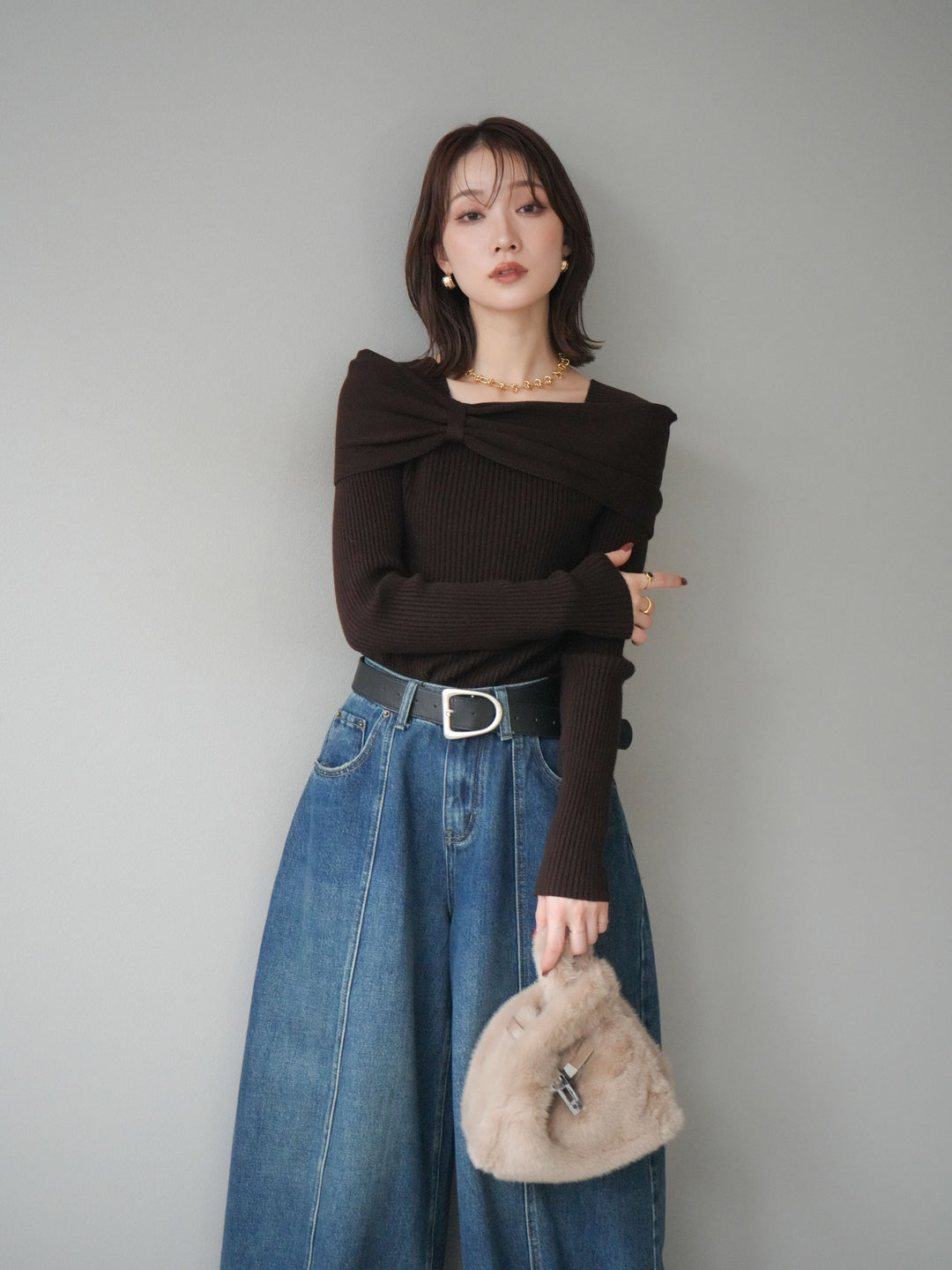 [予約]リボンモチーフオフショルリブニットトップス/brown