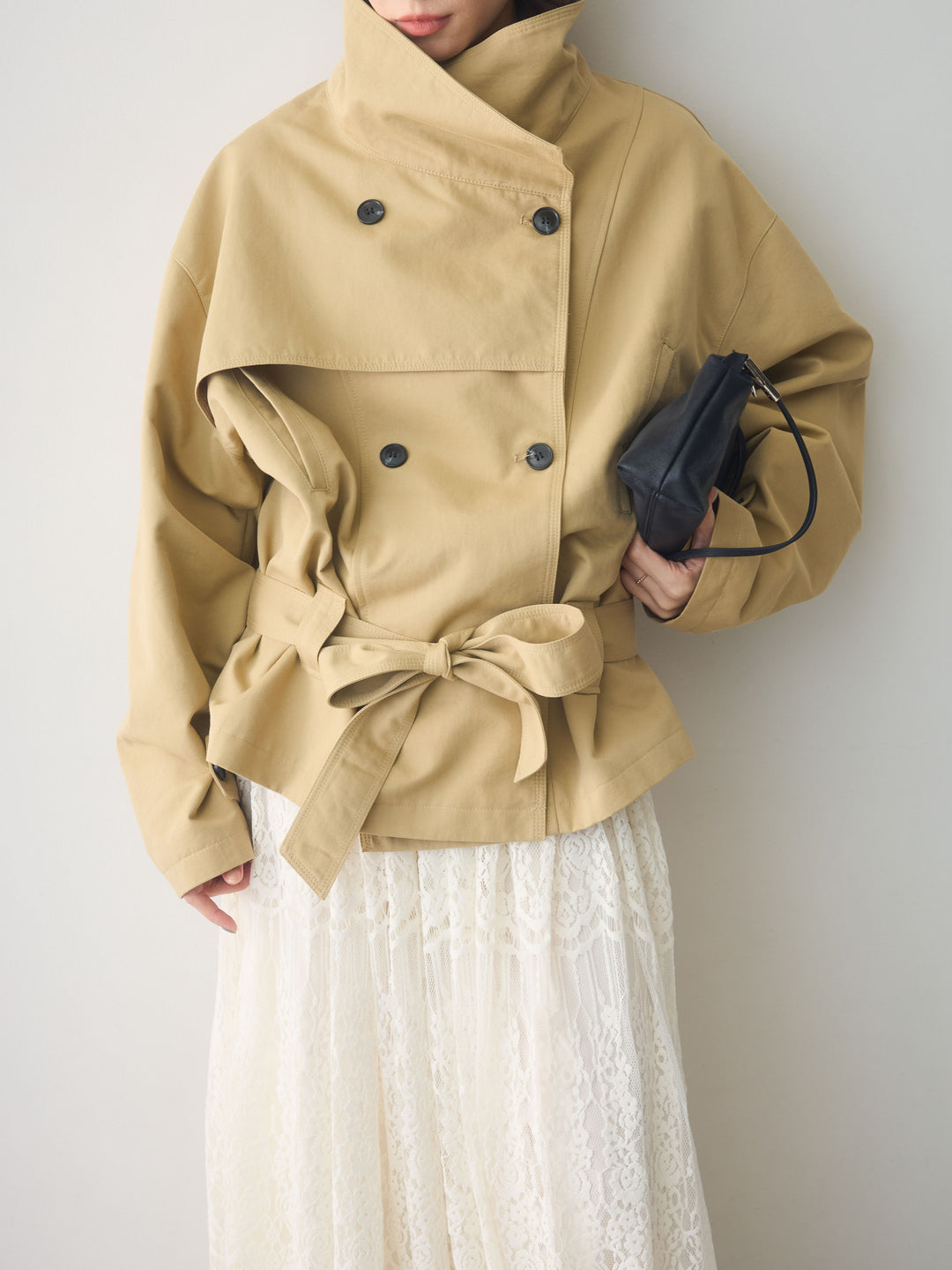 [予約]アシンメトリースタンドカラーショートトレンチ/beige