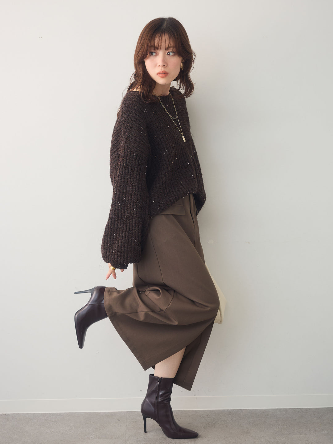 [SET]バルーンスリーブスパンリブニットトップス+クレープデシンフラップ付きストレートスカート(2set)