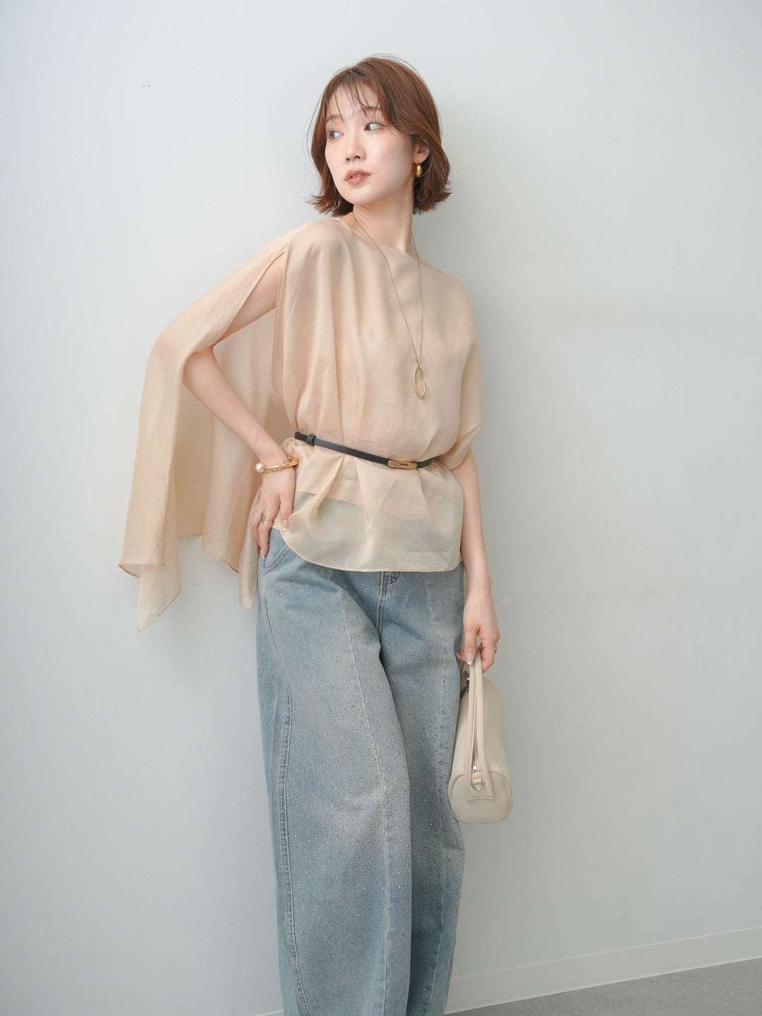 [予約]ベルト付シアーケープレイヤードブラウス/beige