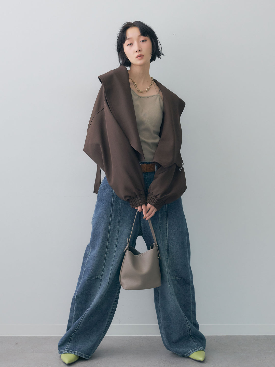 [SET]サイドベルトビッグカラーショートジャケット+カップ付きバッククロスキャミソール+フロントシームドレープワイドデニム(3set)