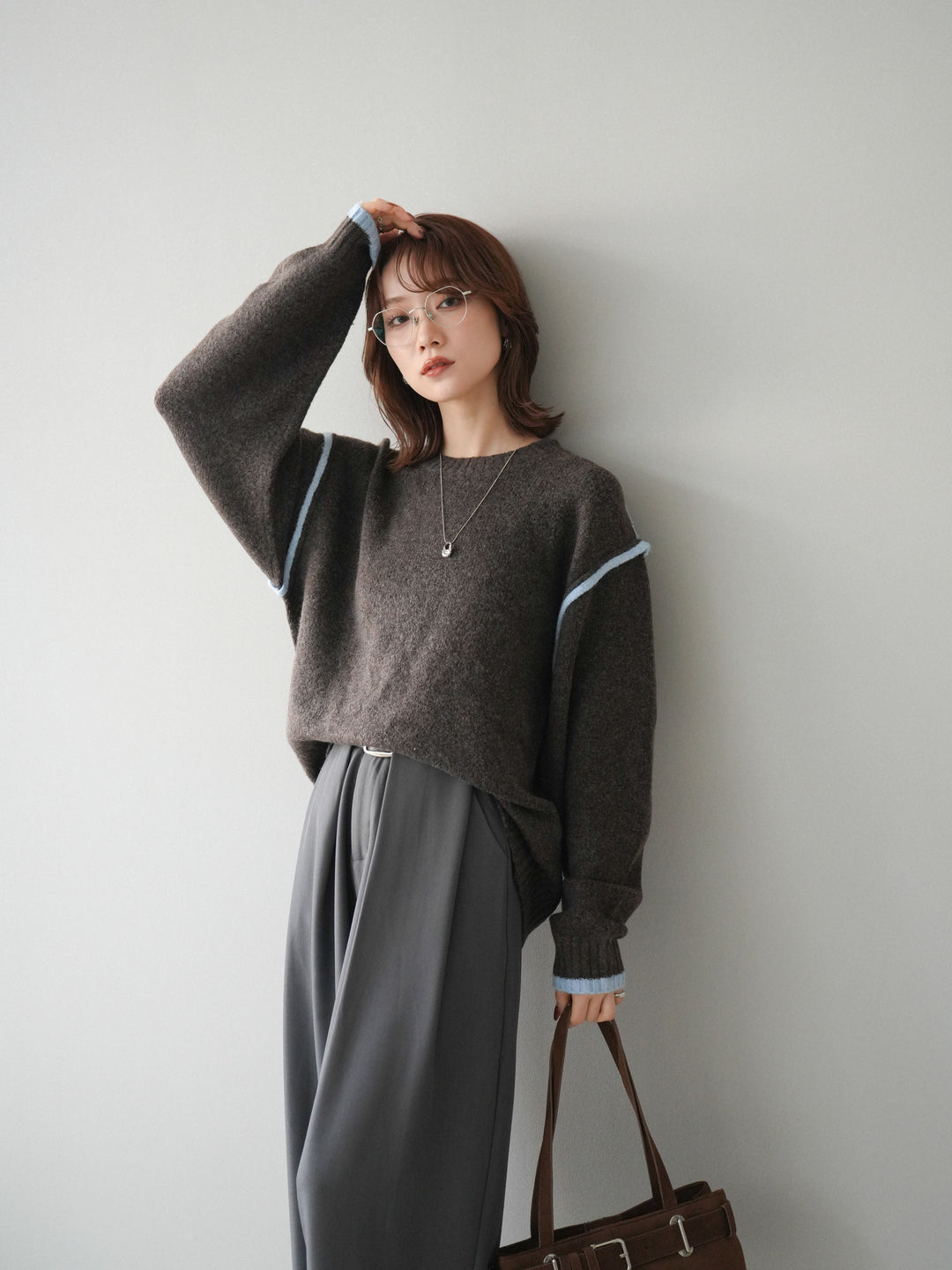 [予約]バイカラーパイピングニットプルオーバー/brown