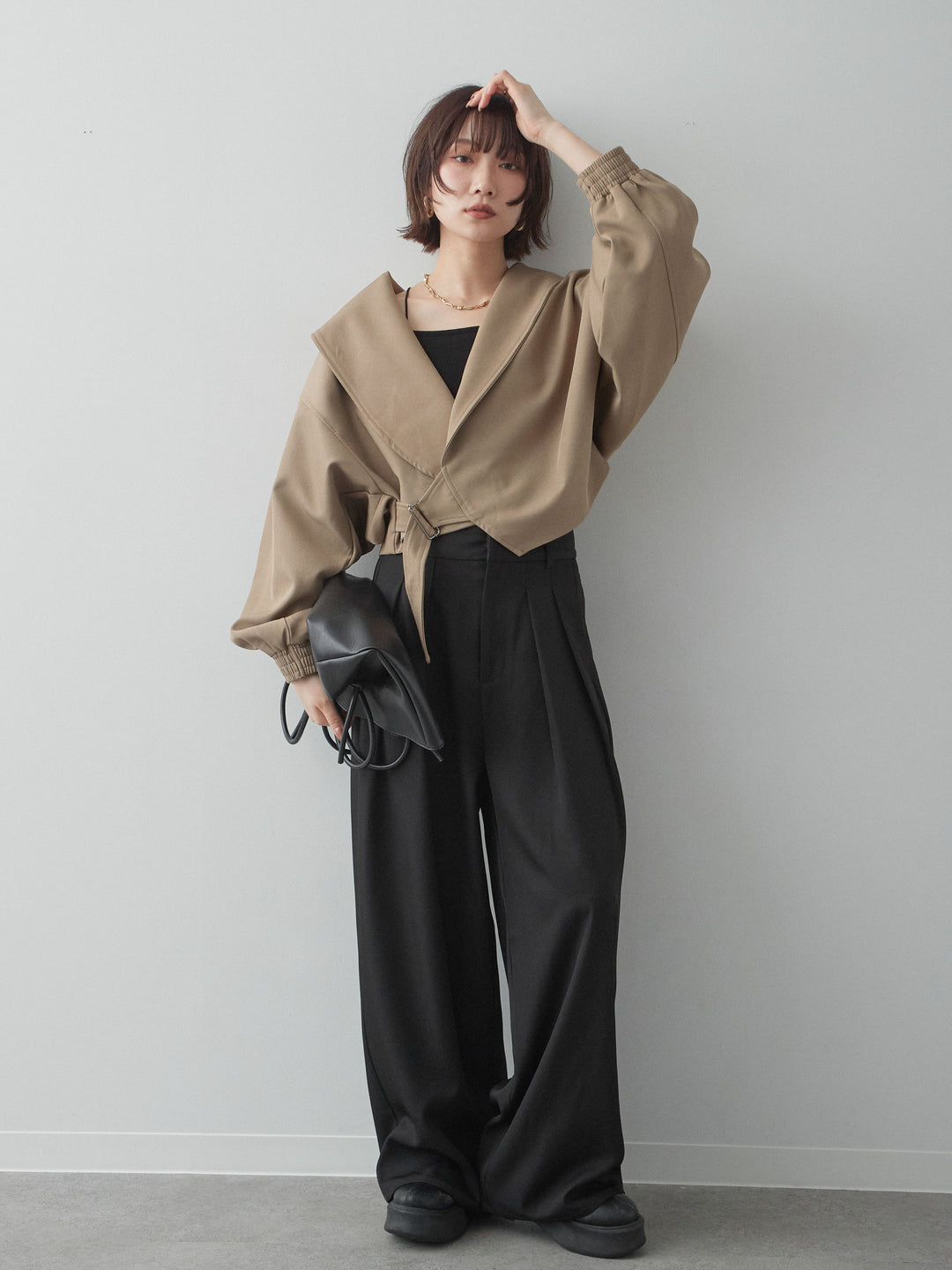 [SET]サイドベルトビッグカラーショートジャケット+カップ付きバッククロスキャミソール+ツイルタックワイドパンツ(3set)