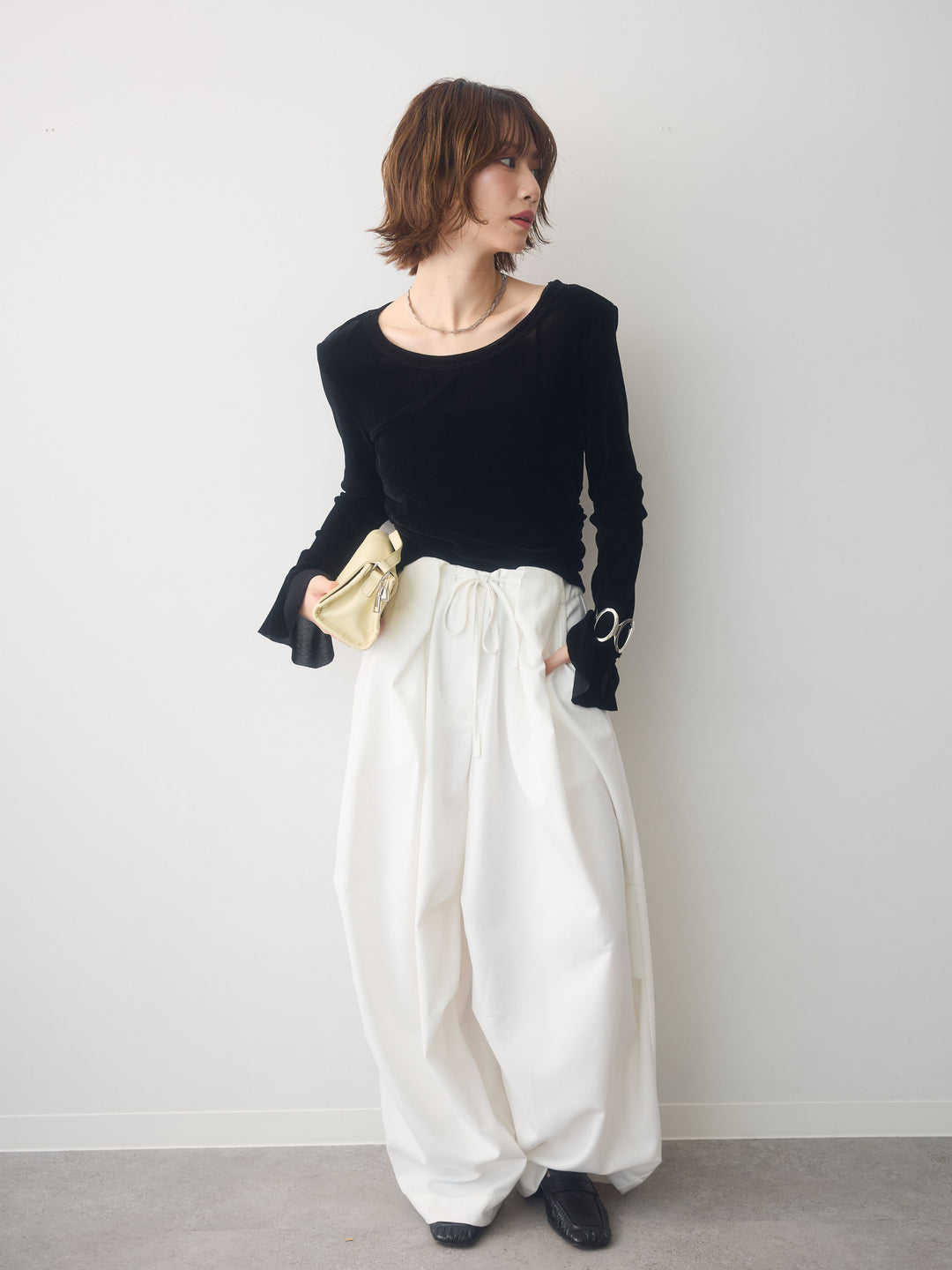 【套裝】後背蕾絲絨上衣+腰帶環弧形褶襉闊腿褲（兩件套）