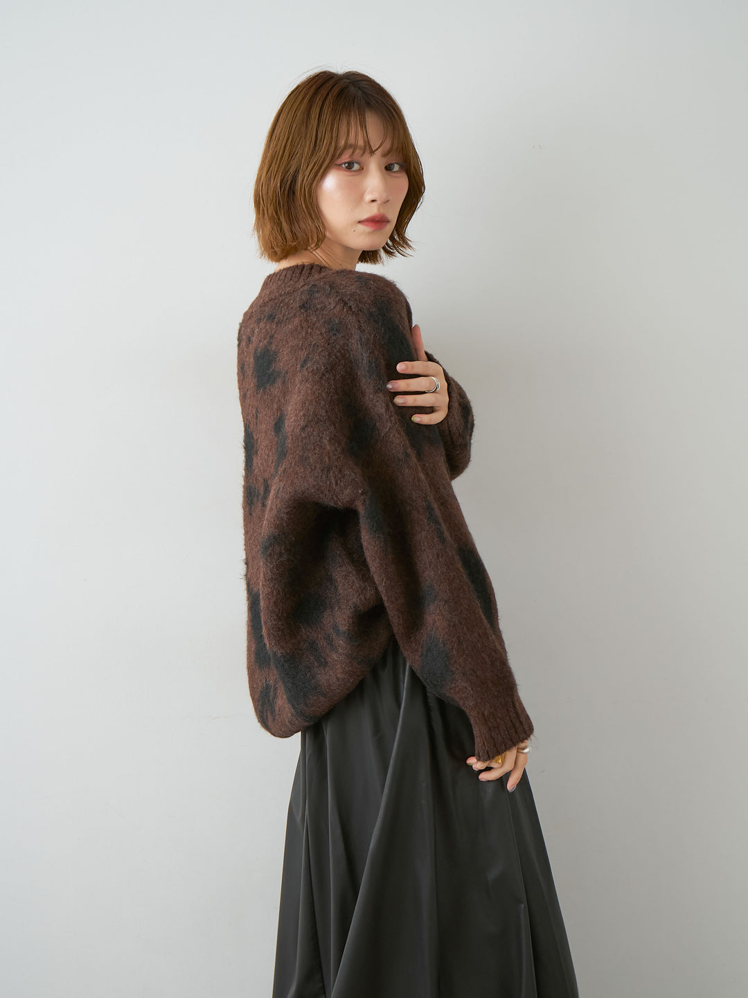 [SET]ダルメシアンオーバーニットプルオーバー+レザータッチフレアスカート(2set)