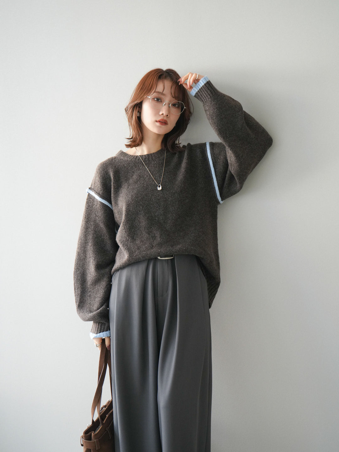 [予約]バイカラーパイピングニットプルオーバー/brown