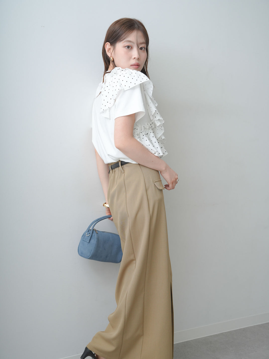[SET]ドットギャザーフリルデザインTEE+クレープデシンフラップ付きストレートスカート(2set)