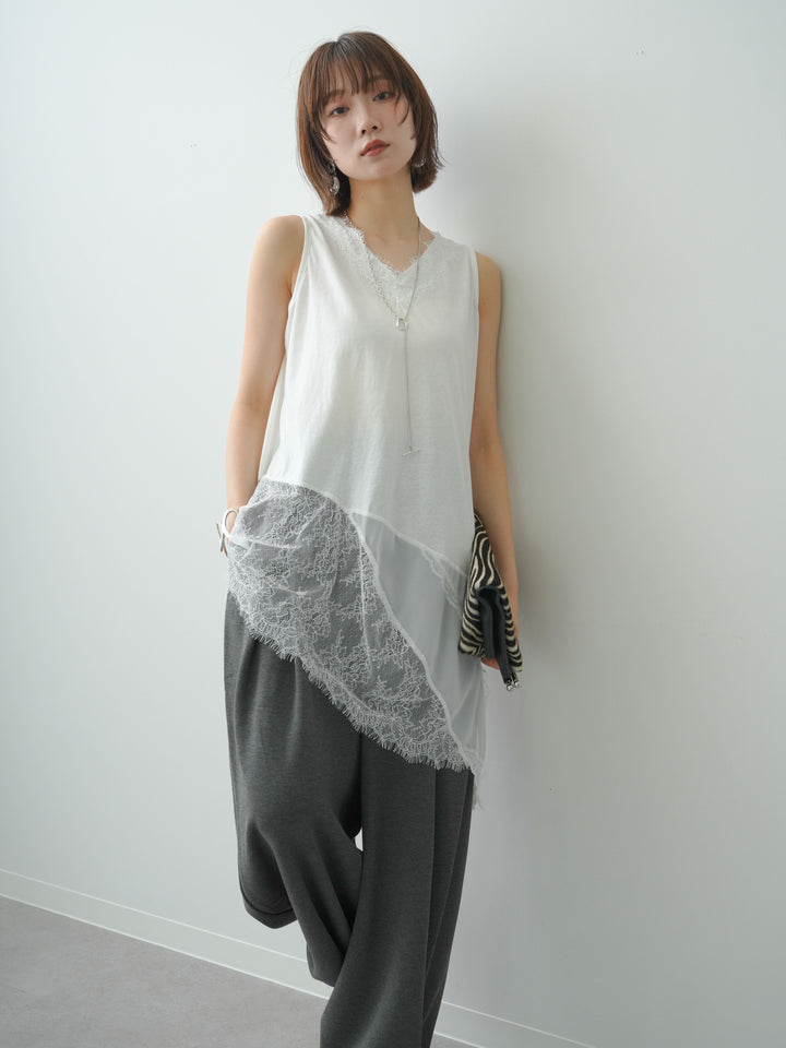 [予約]ヘムアシメレースドッキングノースリトップス/white