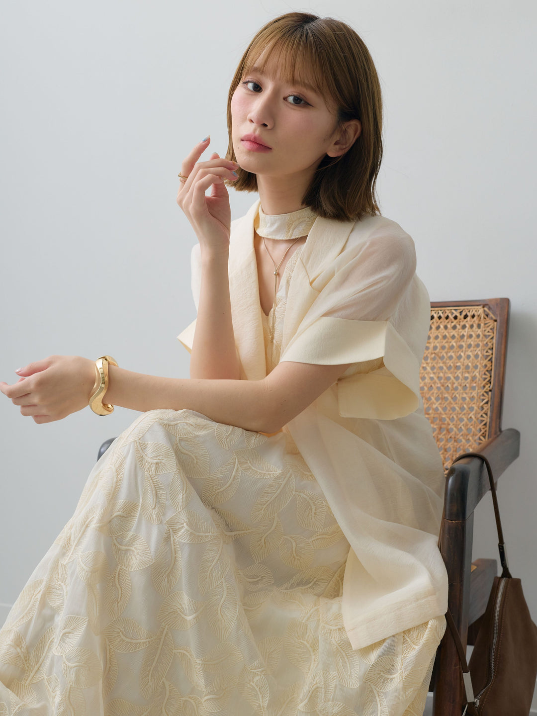 【套裝】葉子刺繡吊帶洋裝+透視寬鬆短袖外套（兩件套）