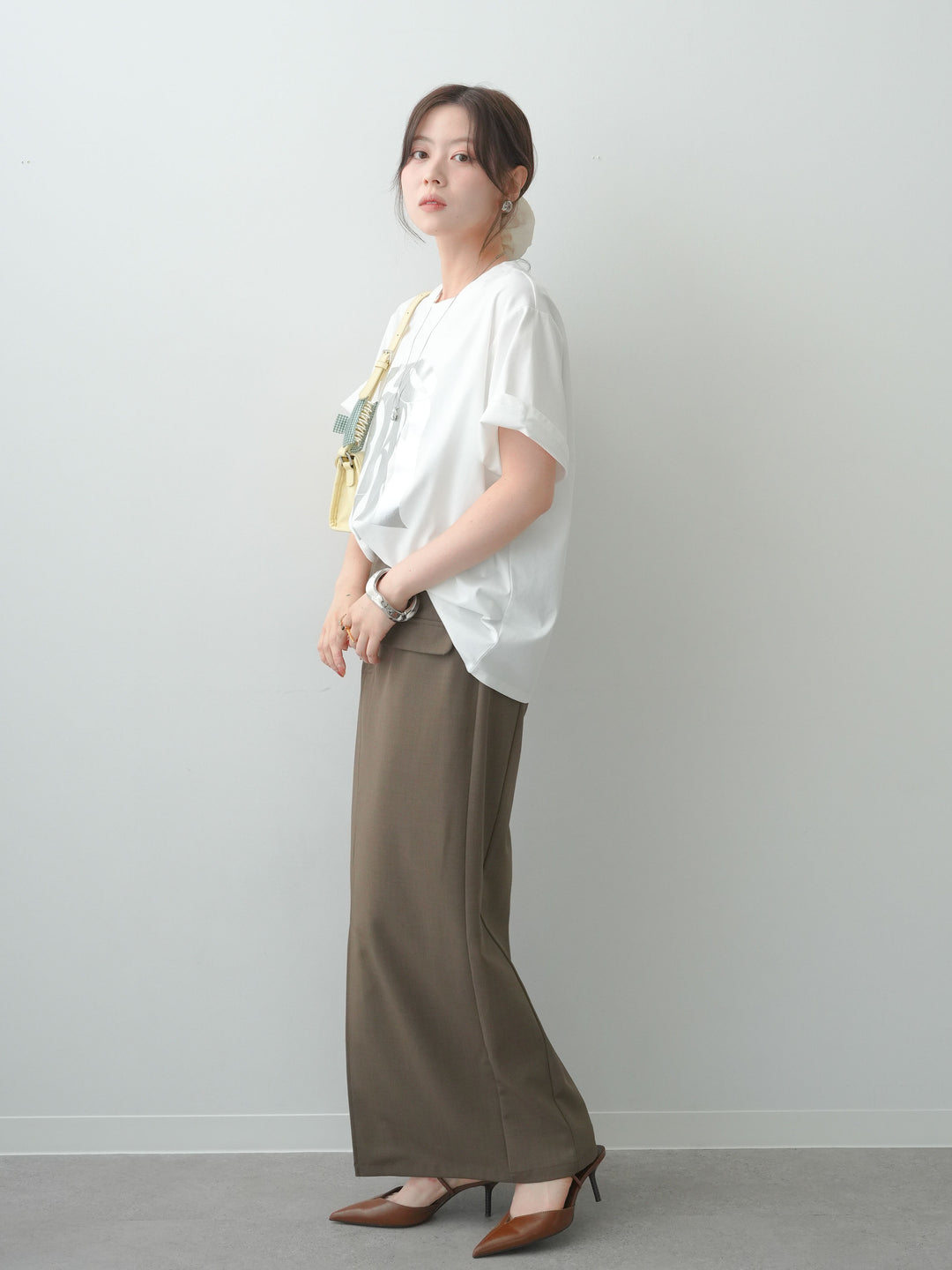 [SET]クールタッチアートロゴオーバーTEE+クレープデシンフラップ付きストレートスカート(2set)