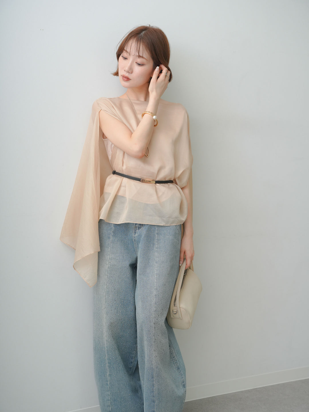 [予約]ベルト付シアーケープレイヤードブラウス/beige