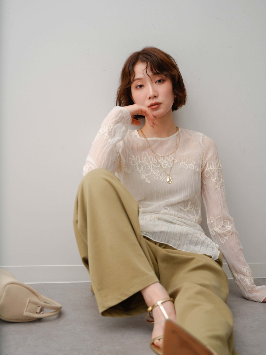 [SET]コード刺繍シアーロングスリーブトップス+選べるアクセセット(2set)