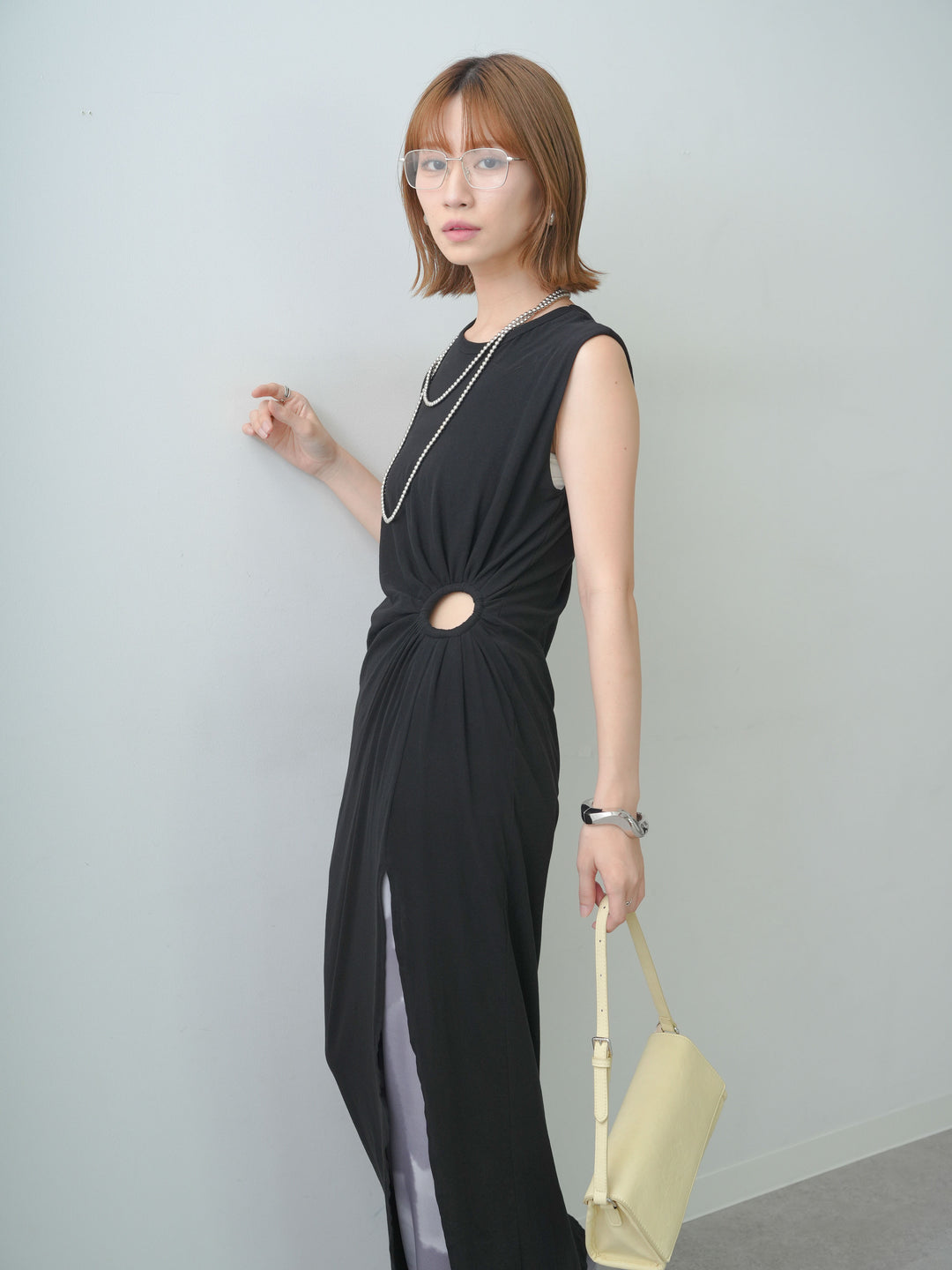 [予約]リングギャザースリットワンピース/black