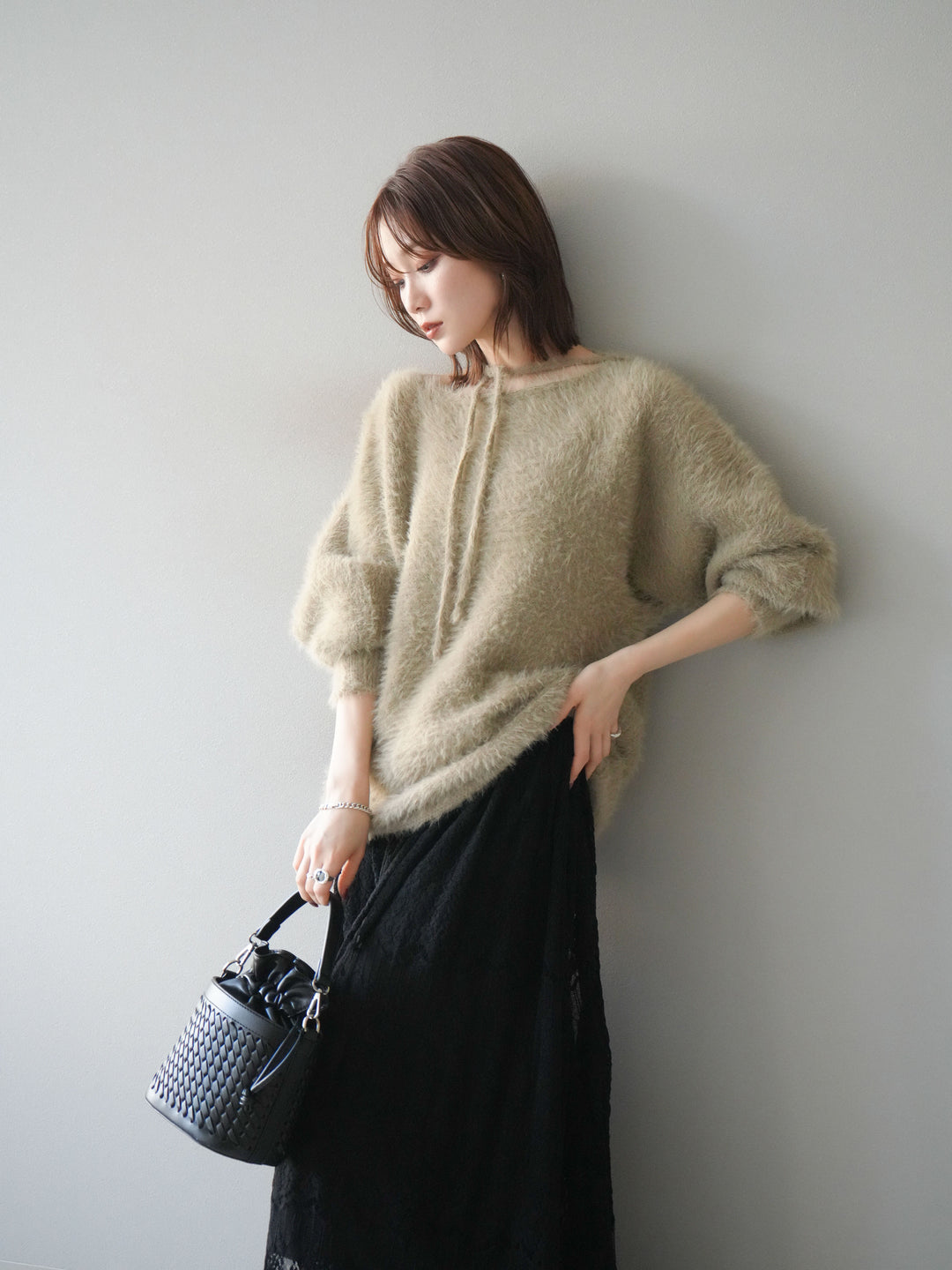 [予約]紐付きシャギーニットプルオーバー/beige