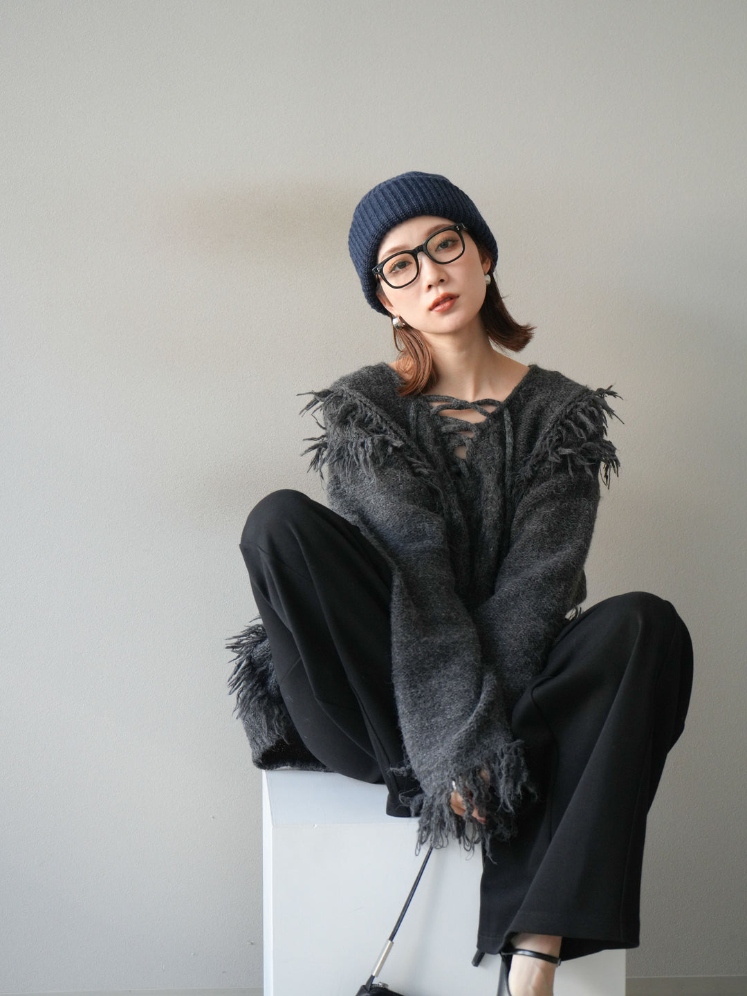 [予約]レースアップフリンジニットプルオーバー/gray