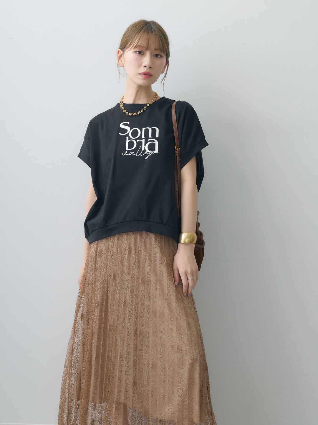 [SET]立体ロゴエンボスTEE +フローラルレースプリーツスカート(2set)