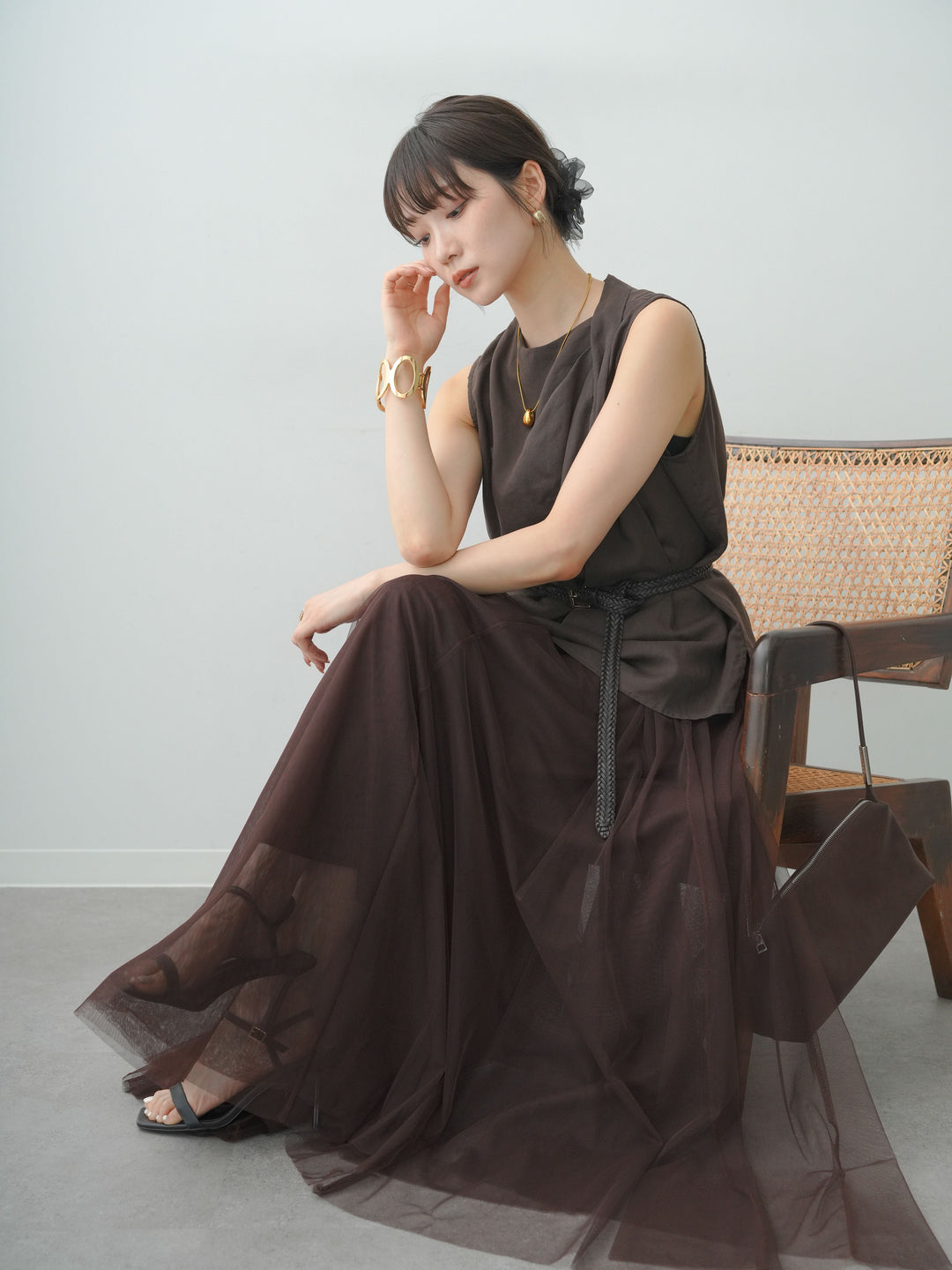 [予約]リネンライクサイドショルダーギャザーノースリトップス/brown