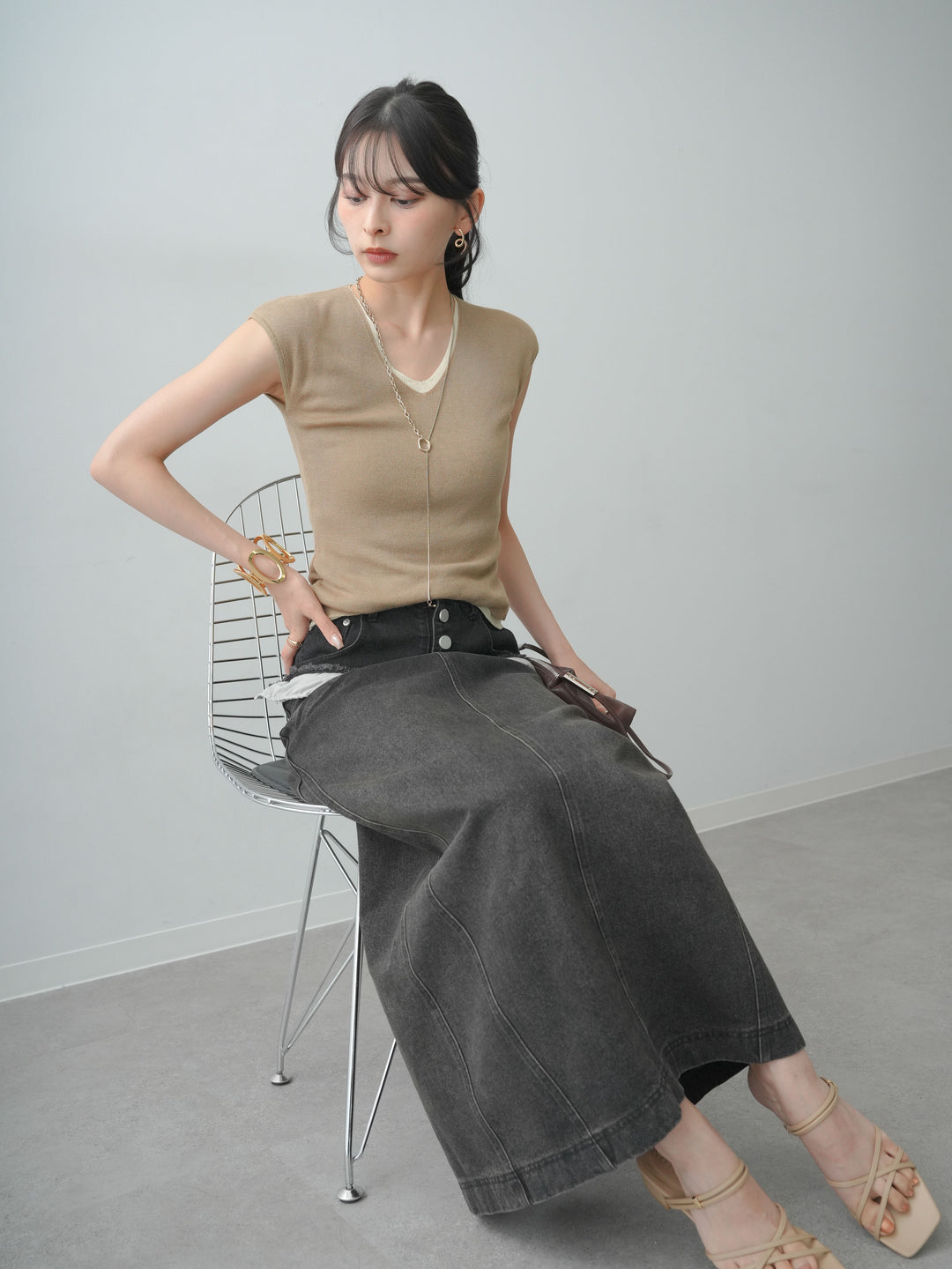 [予約]フロントレイヤードVネックニットトップス/beige