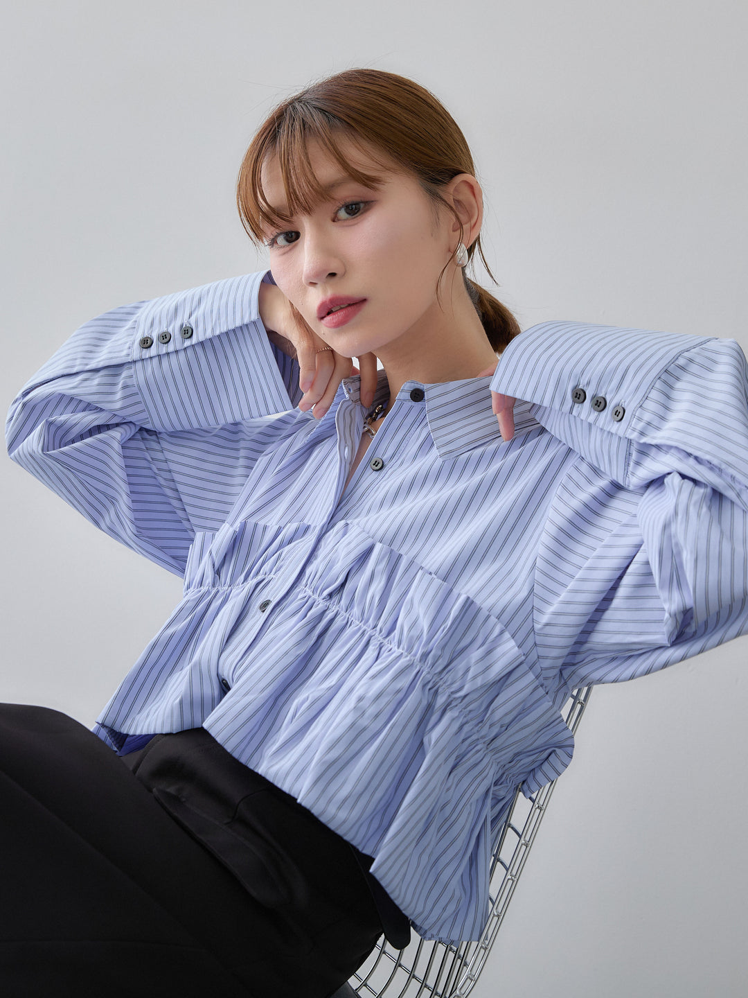 [SET]ストライプフリルシャツ+クレープデシンフラップ付きストレートスカート(2set)