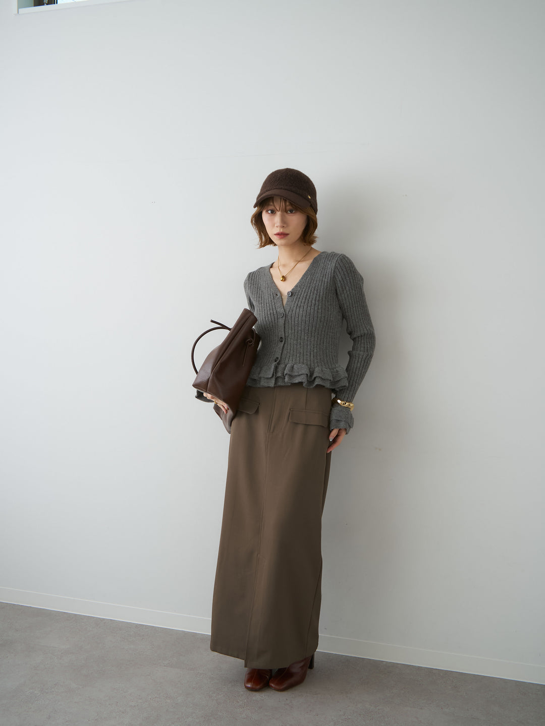 [SET]アルパカタッチフリルカーディガン+クレープデシンフラップ付きストレートスカート(2set)