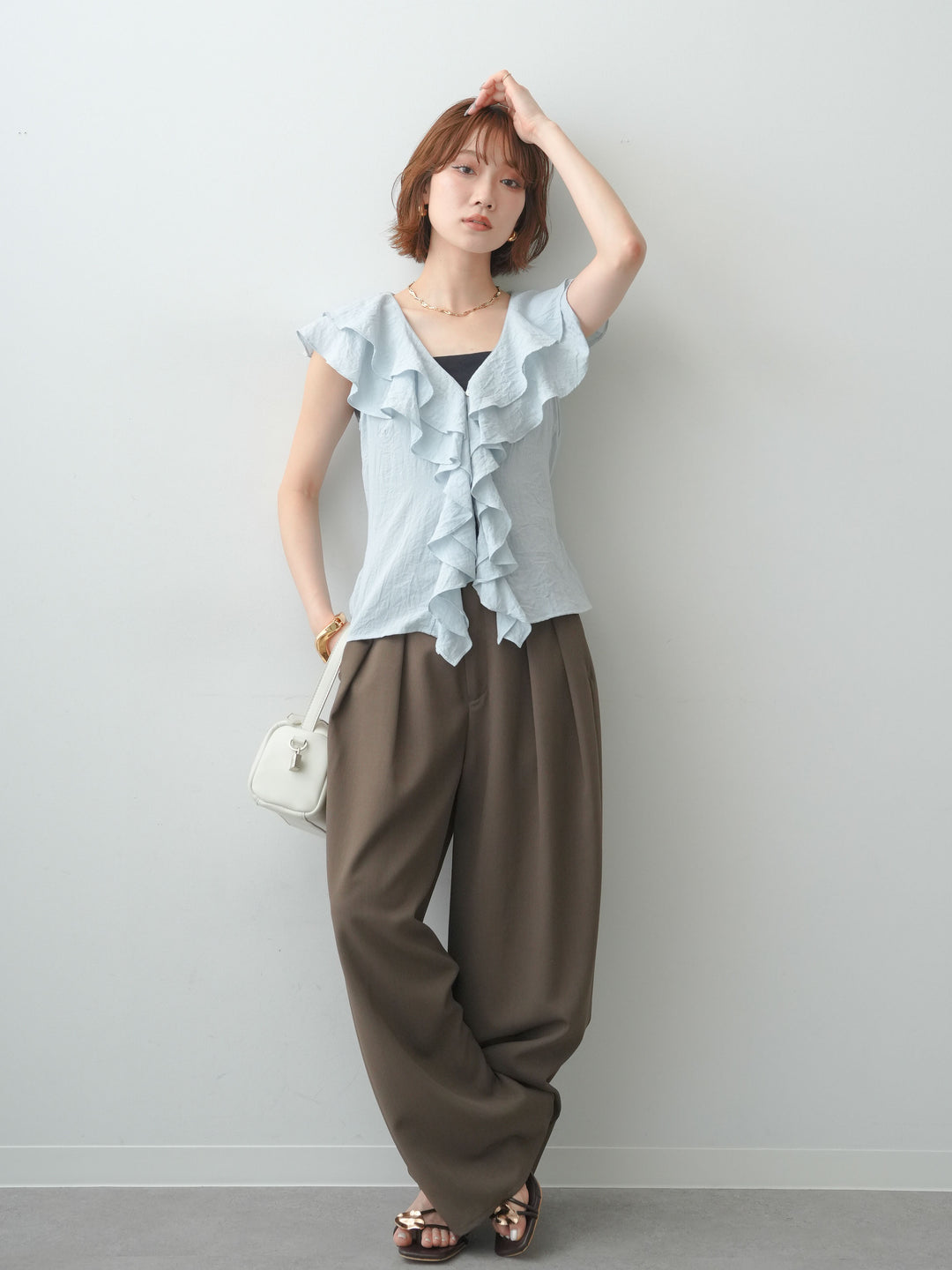 [SET]ダブルフリルワッシャーノースリブラウス+クレープデシンタックワイドパンツ(2set)