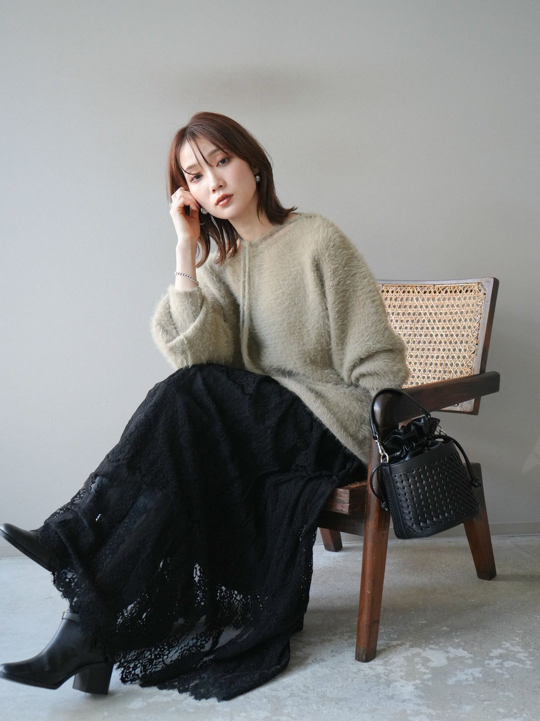 [予約]紐付きシャギーニットプルオーバー/beige