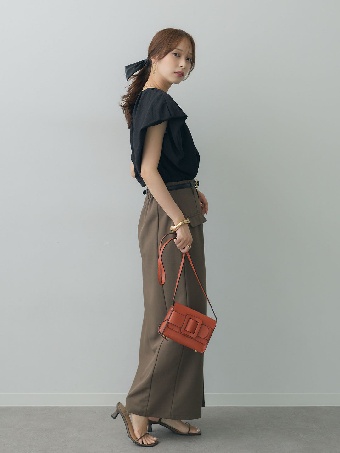 [SET]フレンチタックバルーンブラウス+クレープデシンフラップ付きストレートスカート(2set)