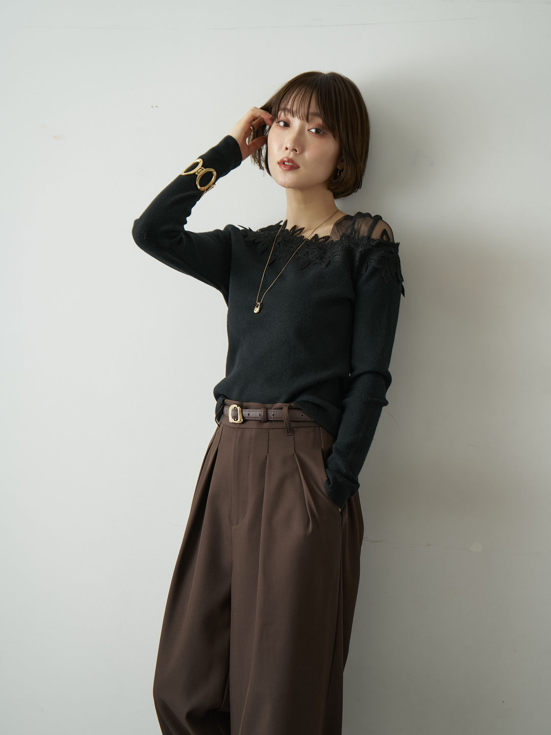 [SET]ショルダーレースアシメスリムニットトップス+ツイルタックワイドパンツ(2set)