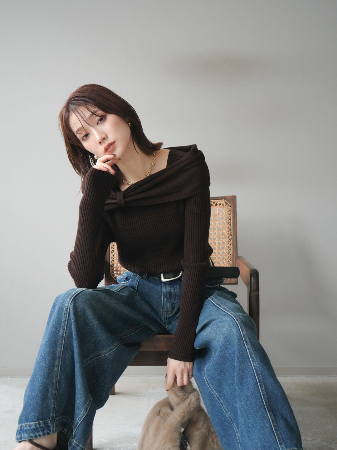 [予約]リボンモチーフオフショルリブニットトップス/brown