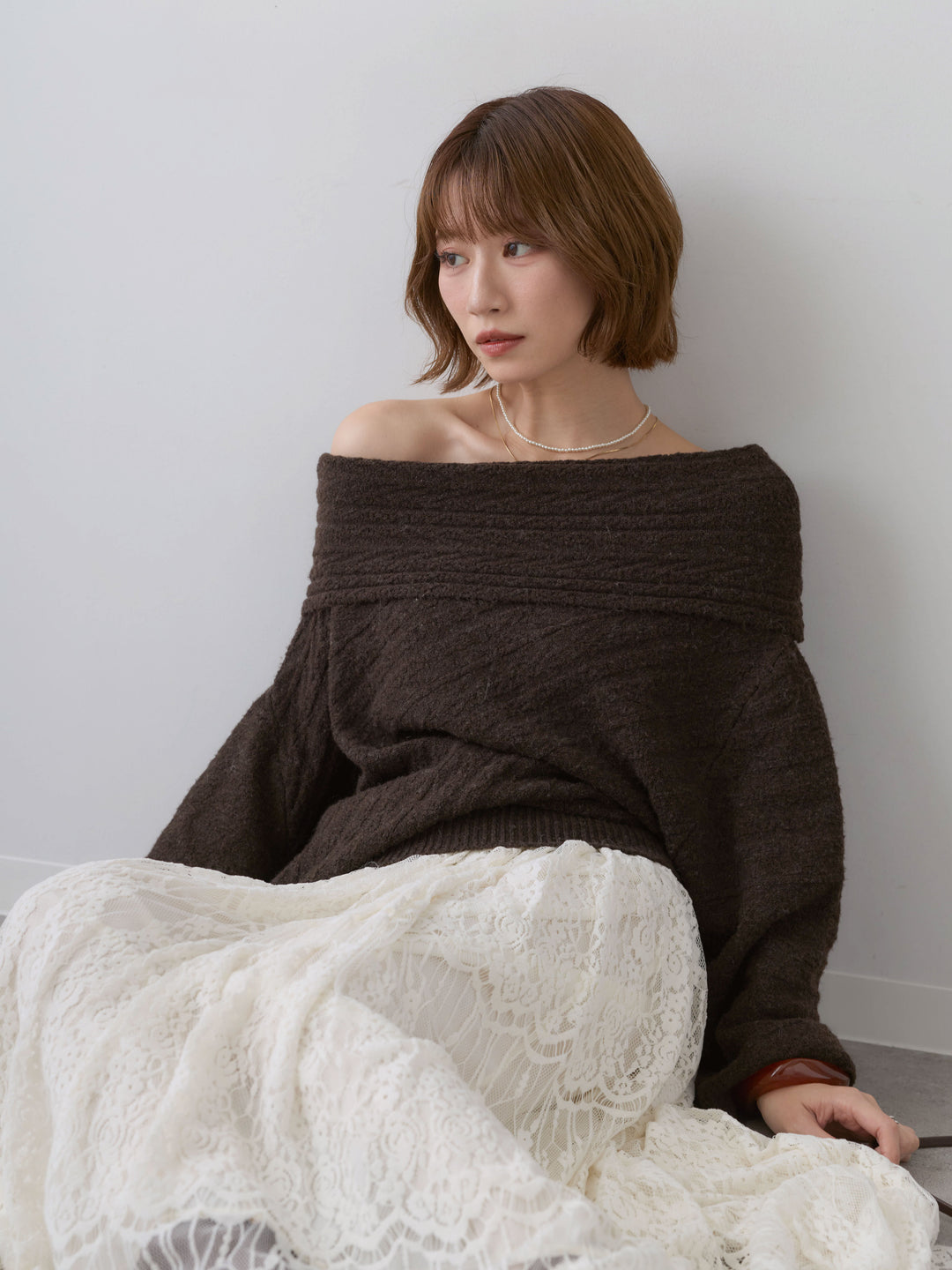 [予約]アシメデザインオフショルニットトップス/brown