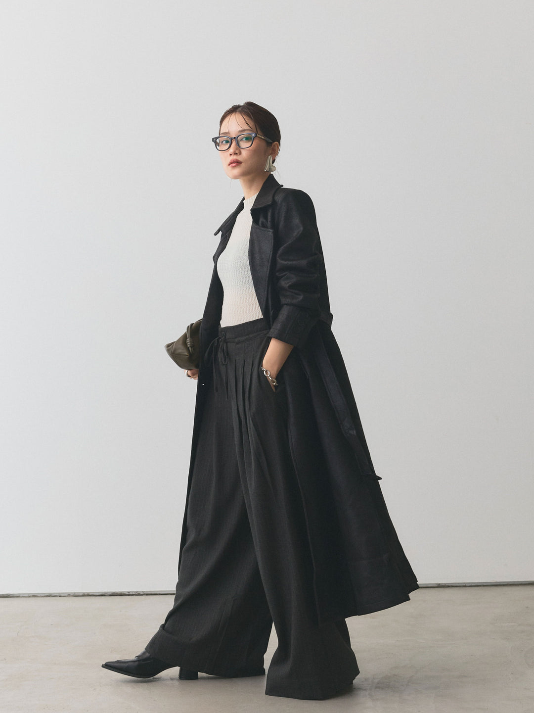 【Allure】[SET]デザインリブハーフニットトップス+ウールライクストライプワイドパンツ+ヴィンテージレザートレンチコート(3set)