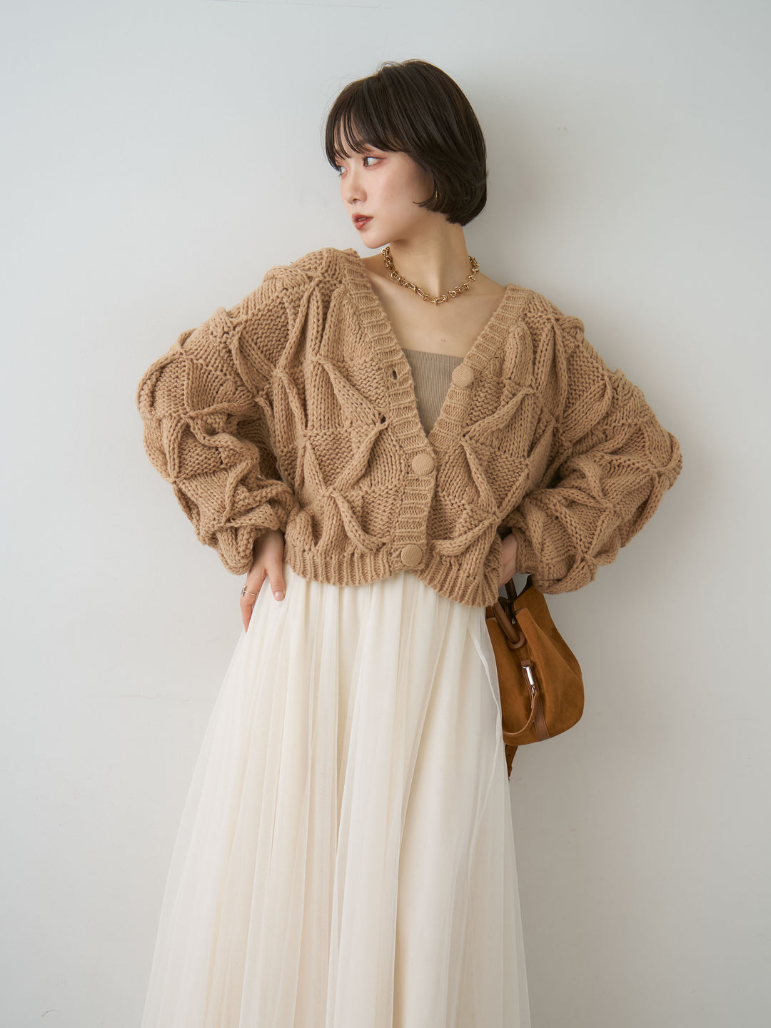 [予約]ダイヤ編立体ニットカーディガン/beige