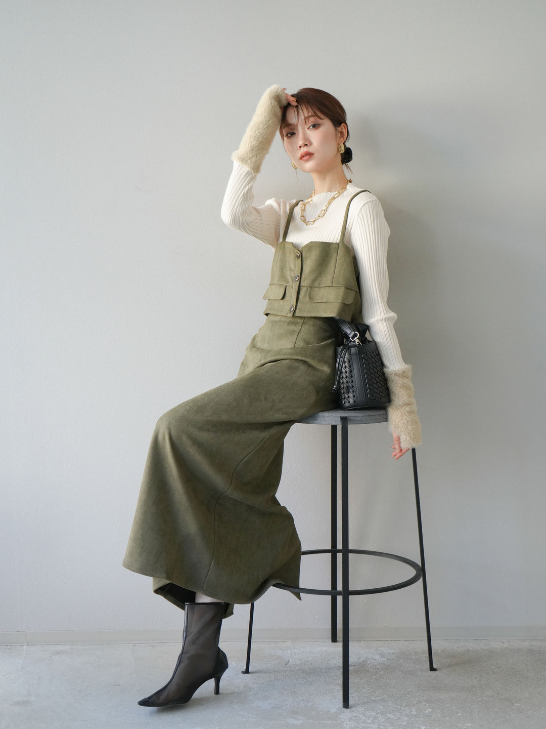 [SET]スウェードビスチェ+スウェードIラインスカート(2set)