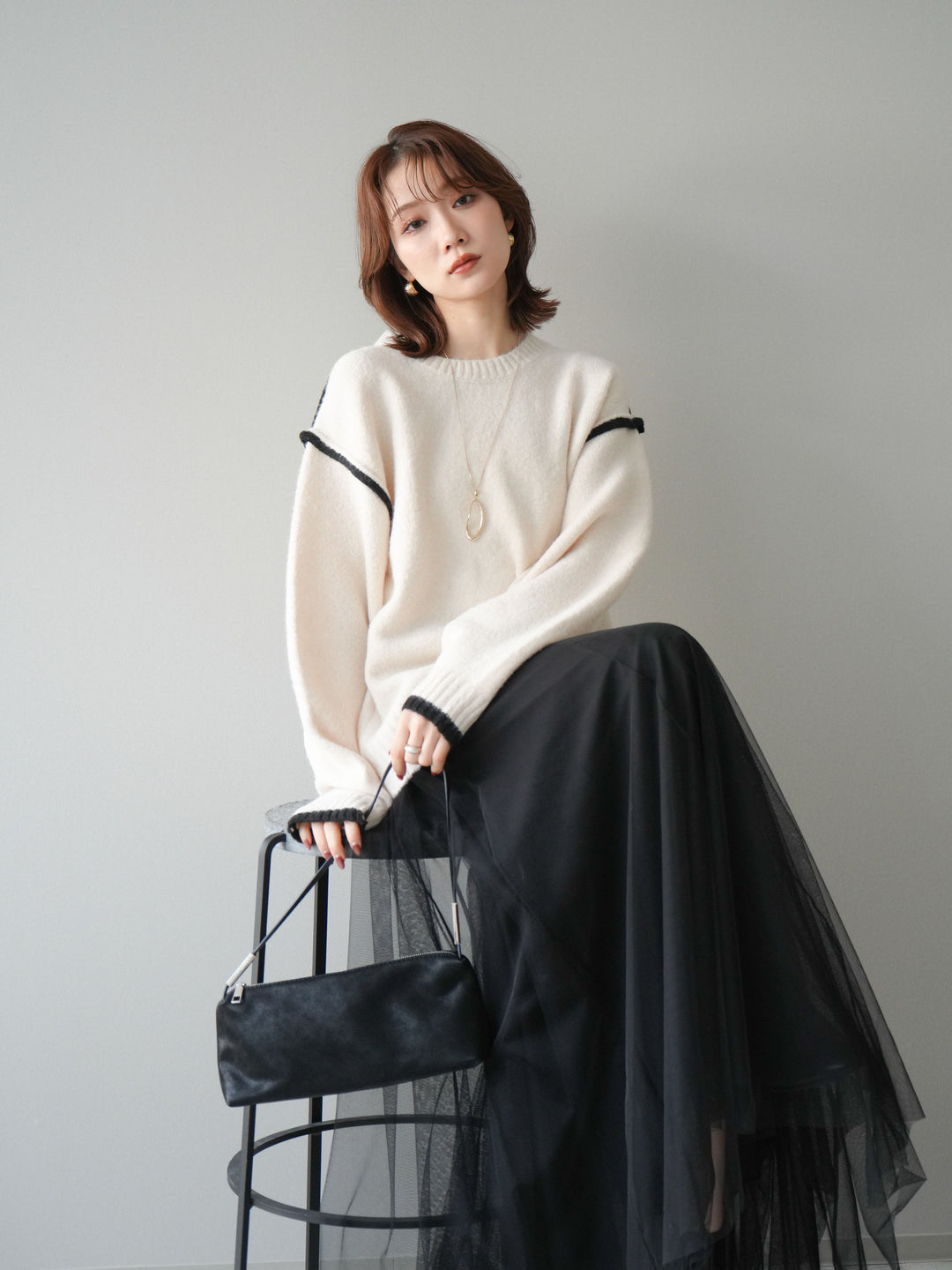 [予約]バイカラーパイピングニットプルオーバー/ivory