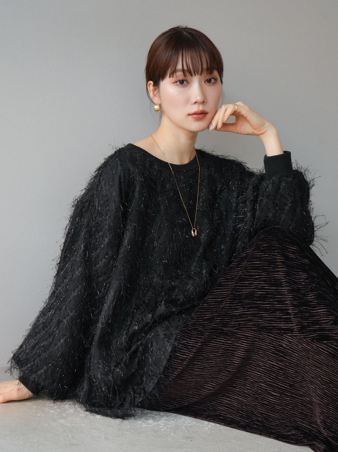 【預購】流蘇薄紗多層抓絨套頭衫/黑