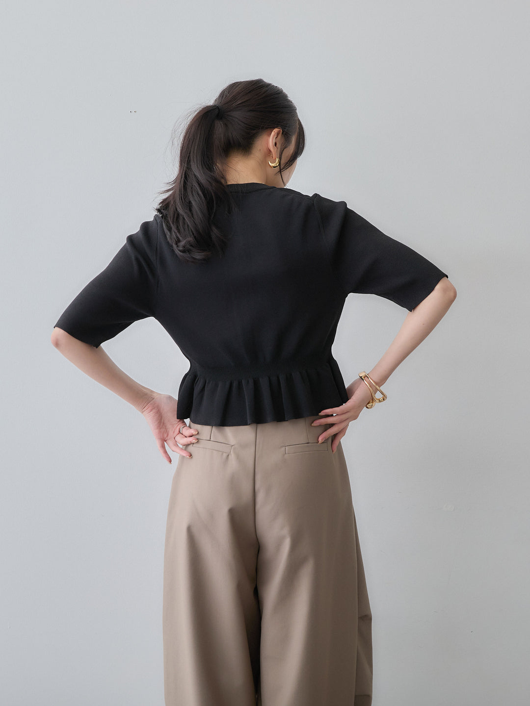 [SET]クールタッチクリアボタンペプラムカーディガン+ベルトループカーブタックワイドパンツ(2set)