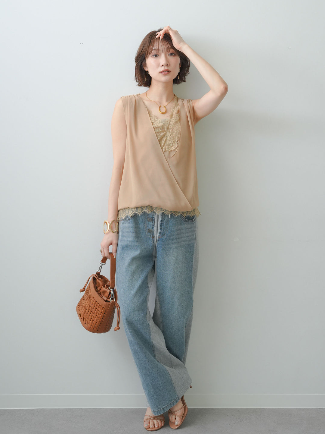 [SET]レースレイヤードカシュクールノースリブラウス+デニム切替スウェットパンツ(2set)