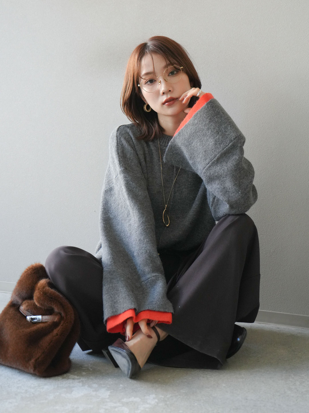 [予約]袖レイヤード配色ニットプルオーバー/charcoal