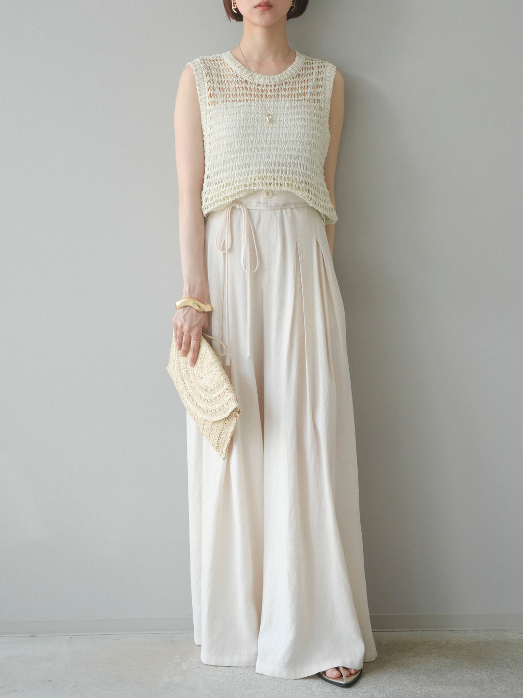 【預購】仿亞麻雙褶設計寬褲/象牙白