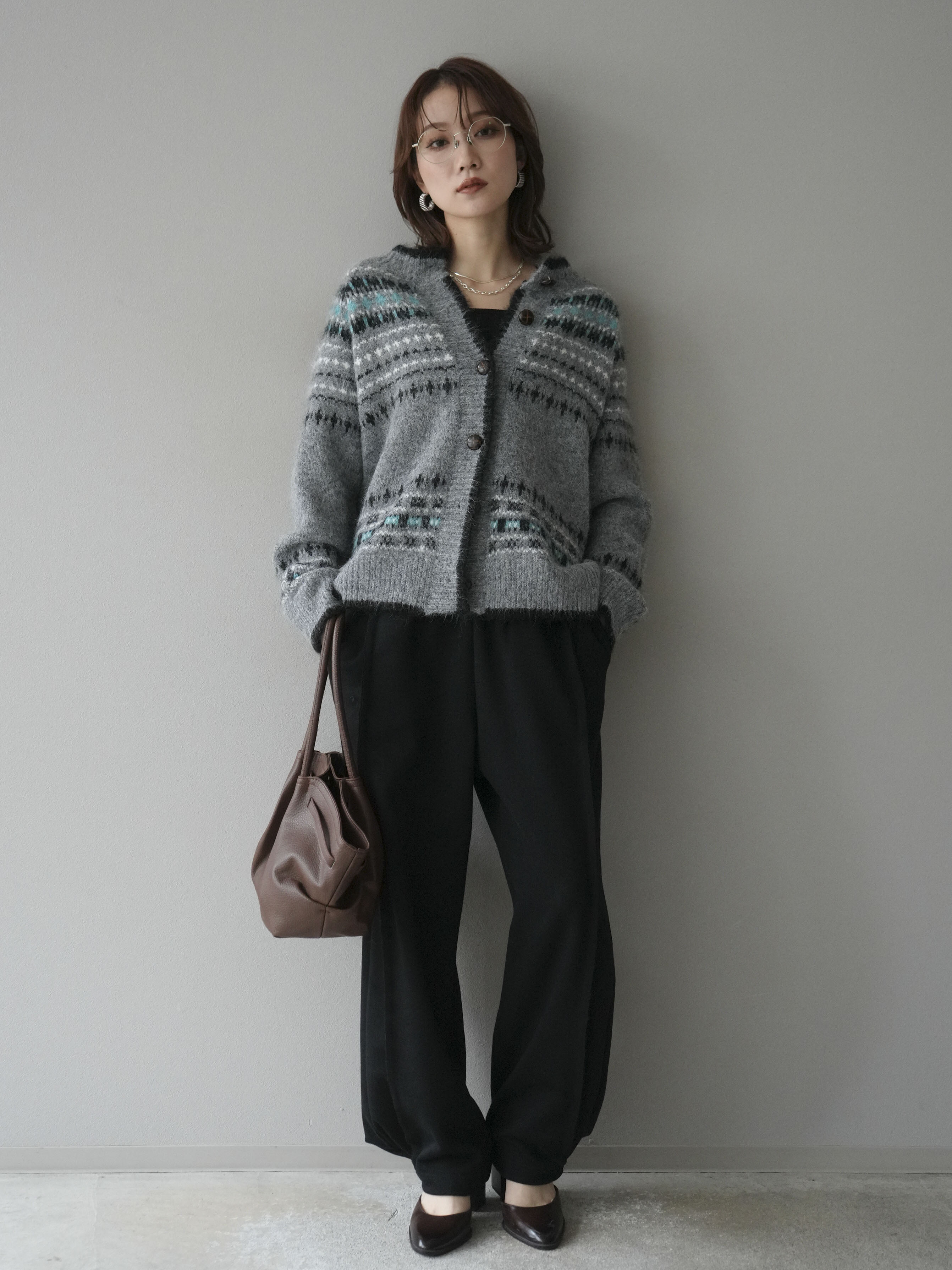 予約]求心柄ウッドボタンニットカーディガン/gray – Lumier