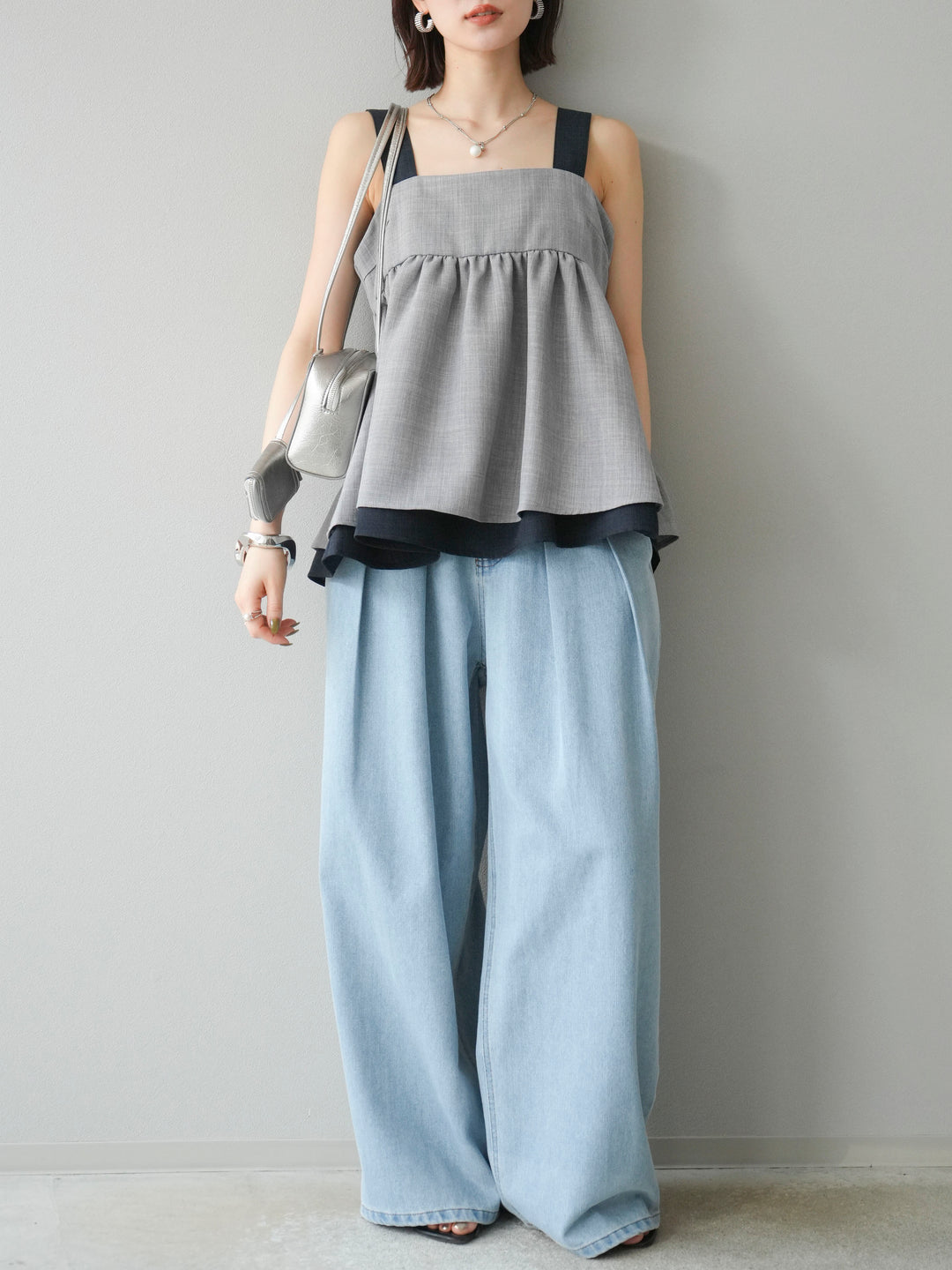 【預購】雙褶寬牛仔褲/漂白
