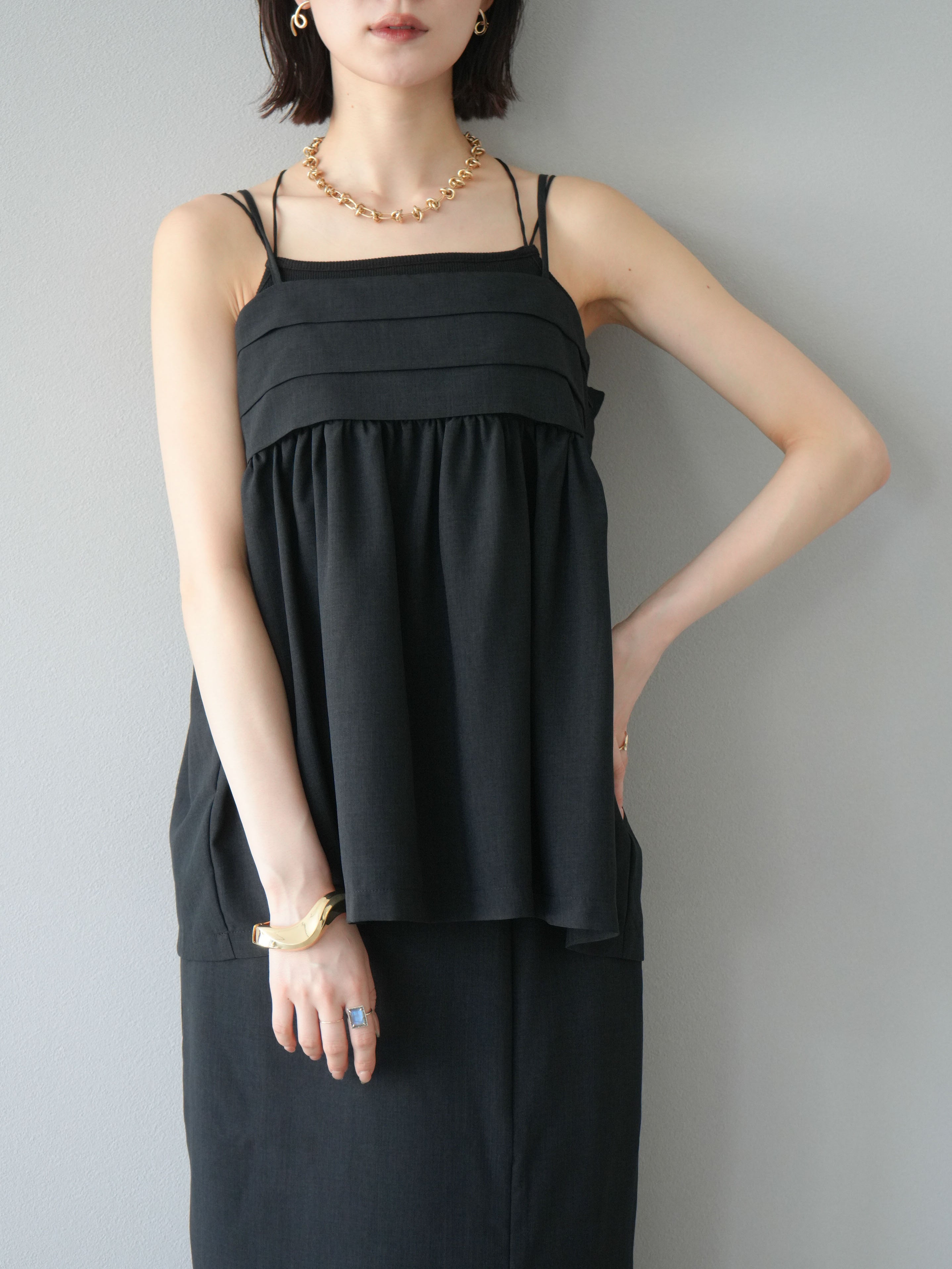 予約]リネンライクビスチェデザインキャミソール/ブラック – Lumier