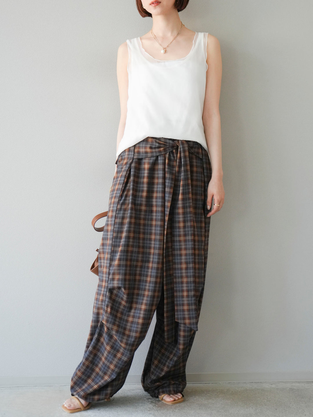[予約]チェック柄ウエスト巻きドロストパンツ/ブラウン