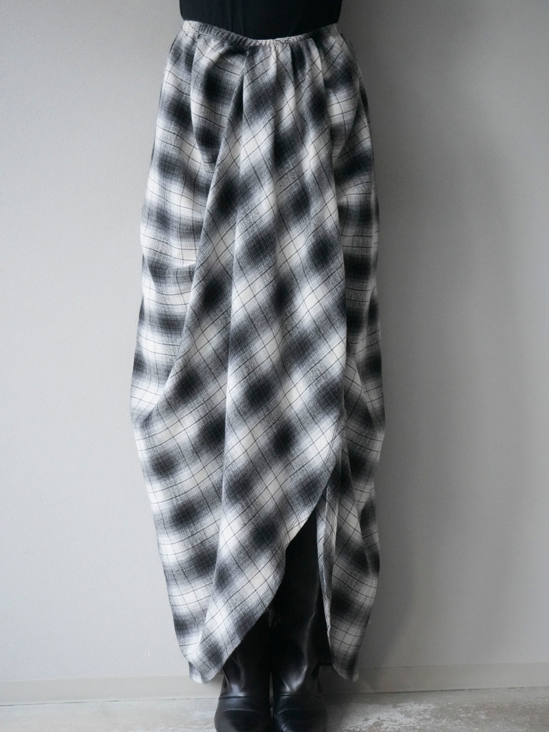 [予約]タックデザインチェックスカート/ホワイト×ブラック